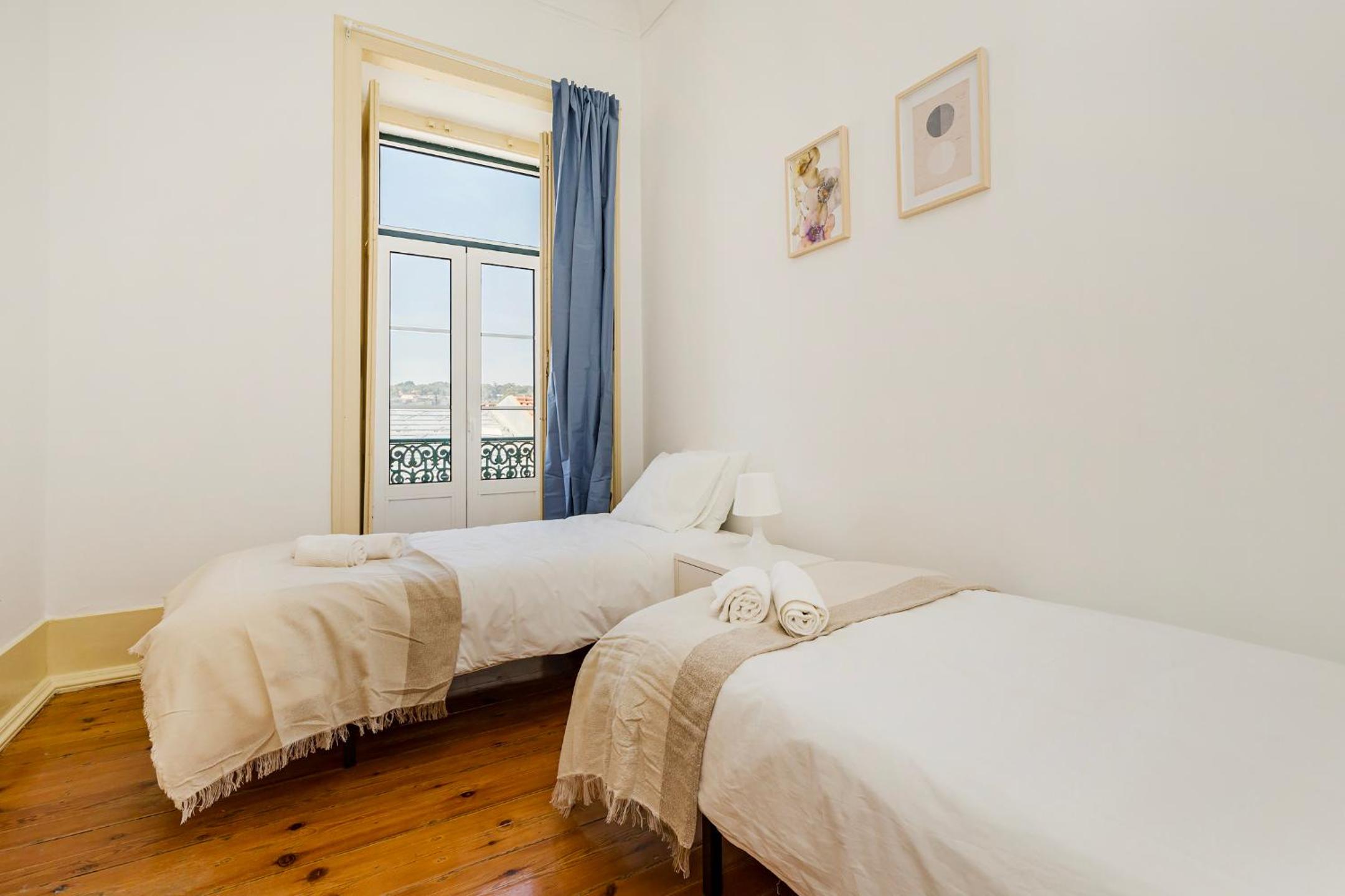 4BR Lisbon Apartament - Excellent Location view 5