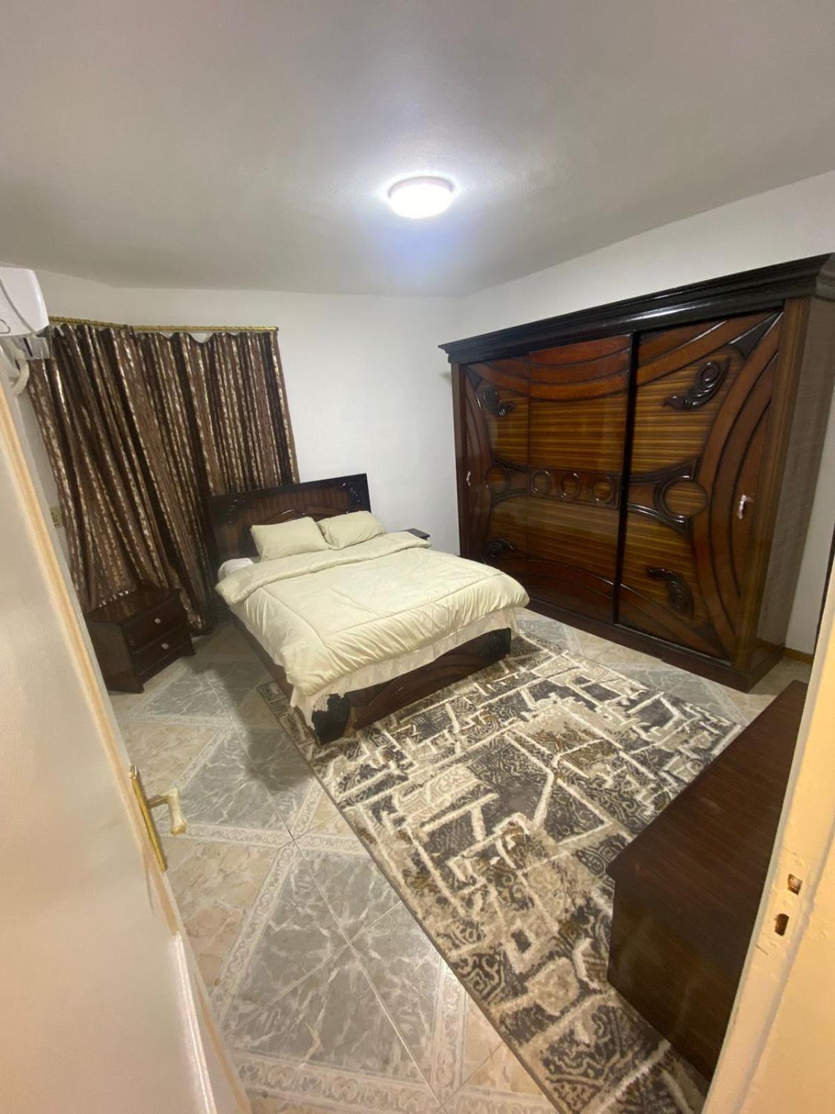 3 bed rooms apartment in Elmohandesen