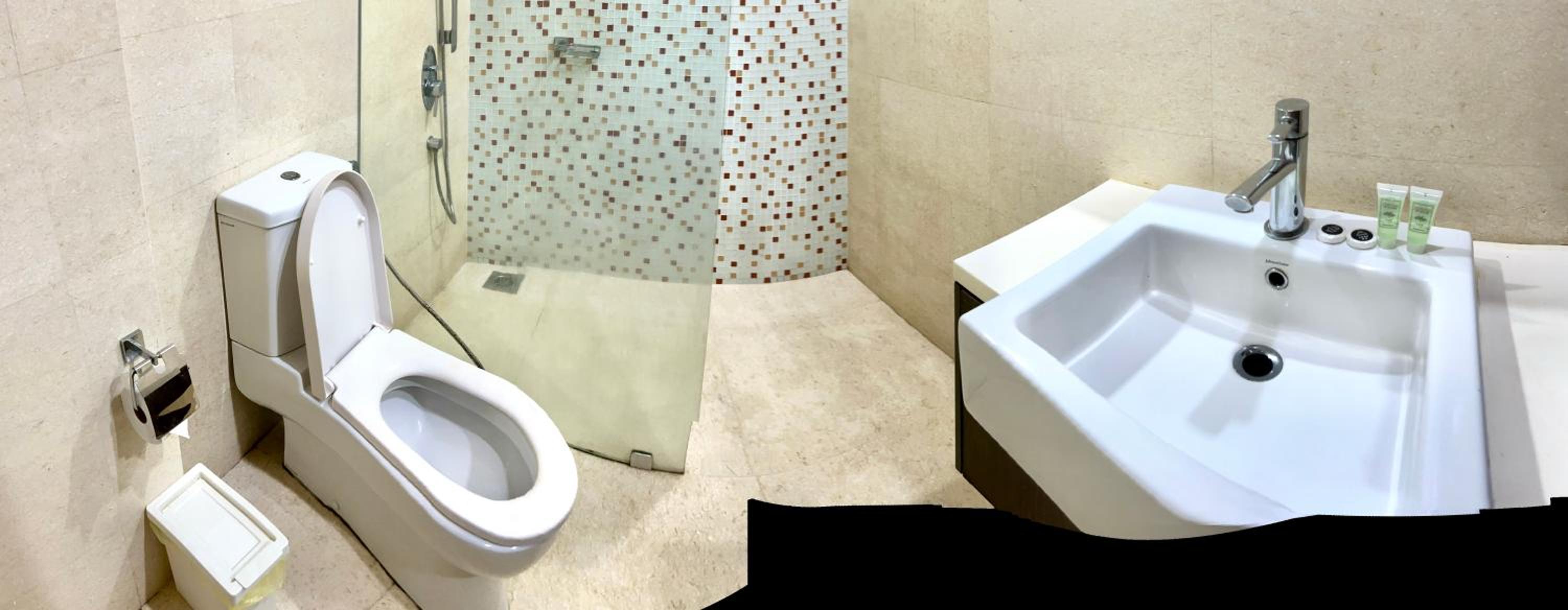 Regalia Service suites BY Fortune
