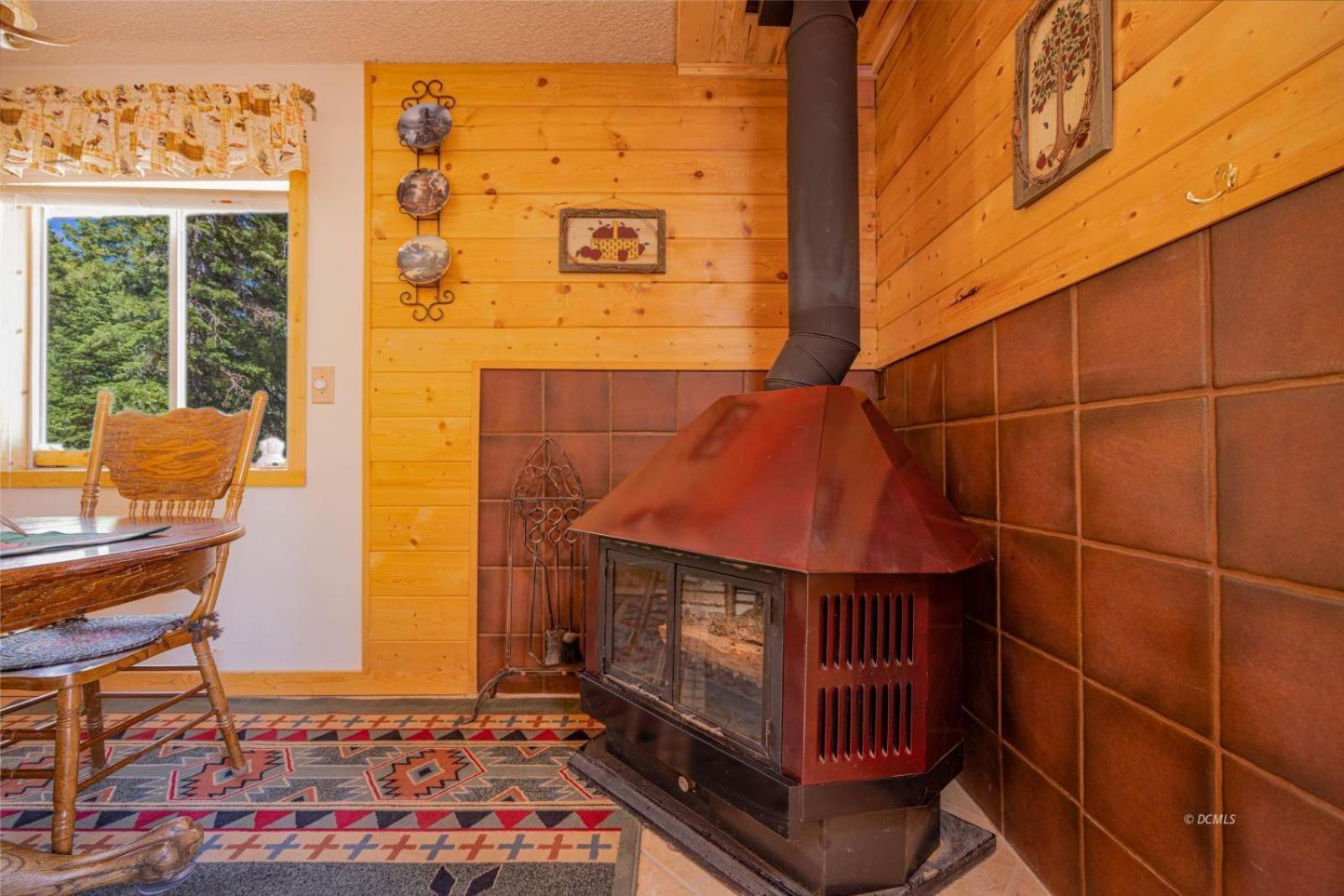 Evergreen Escapes Cabin view 4