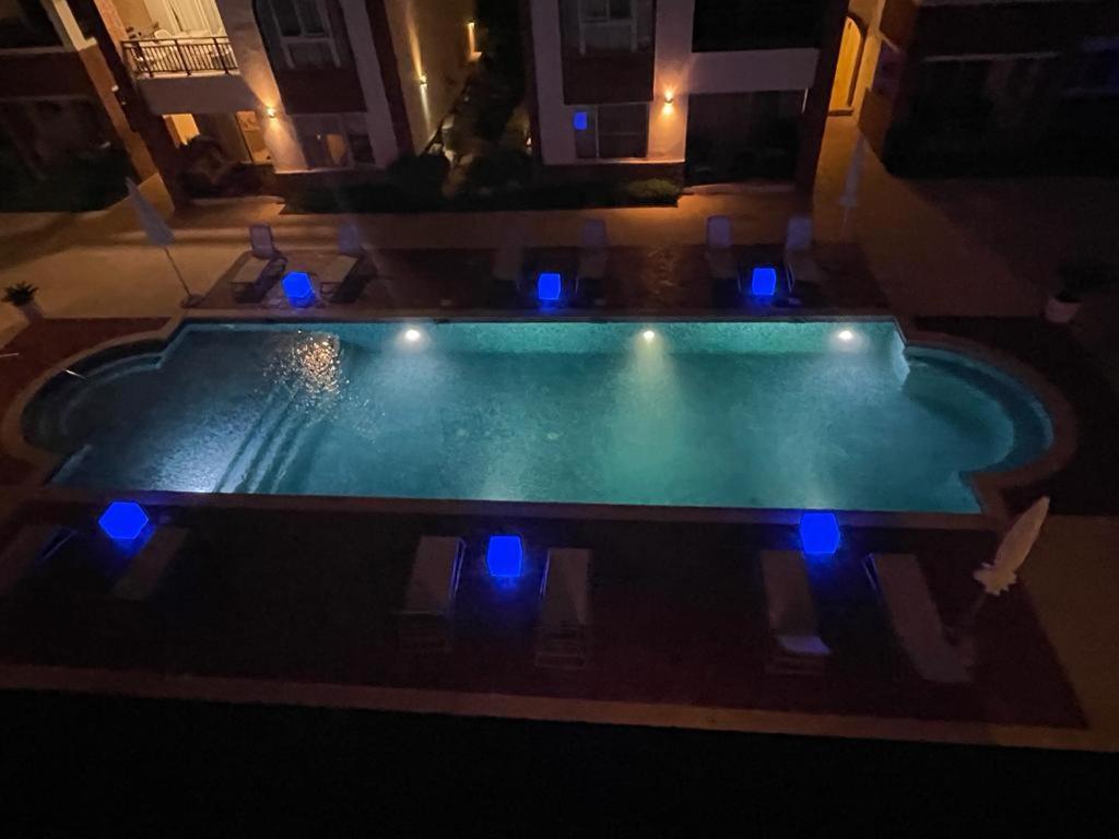 SEVEN SHADES OF CORAL VILLAGE - suites & pool in a residence close to the beach