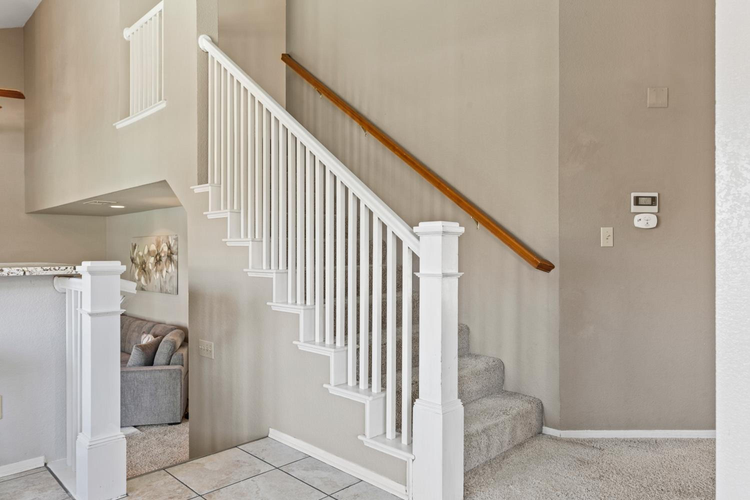 Spacious Home w/Pool Near Campus