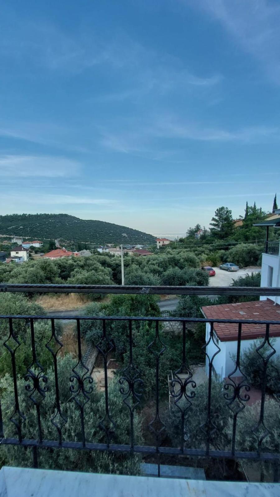 Seron Mountain House