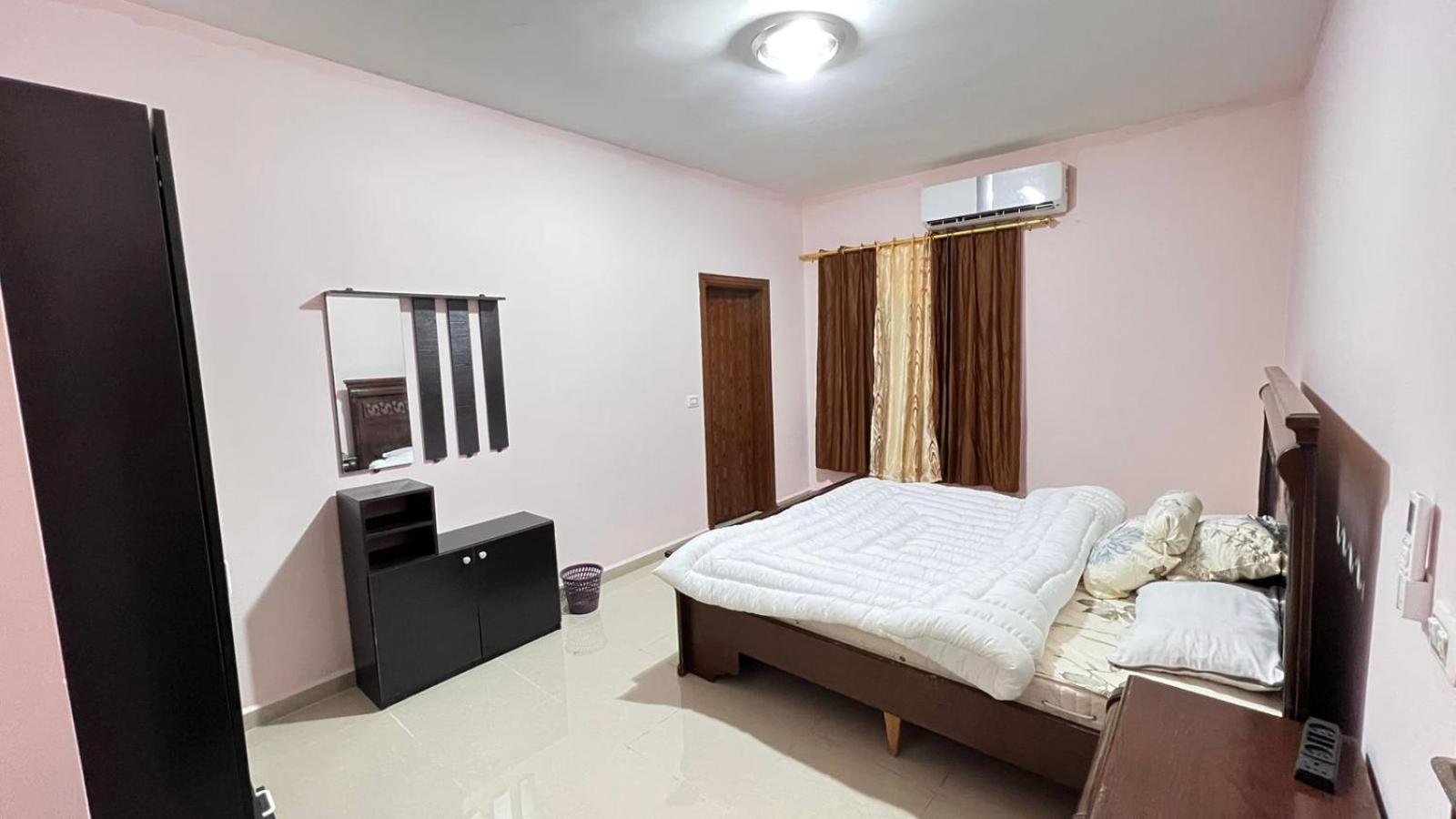 Sara apartment