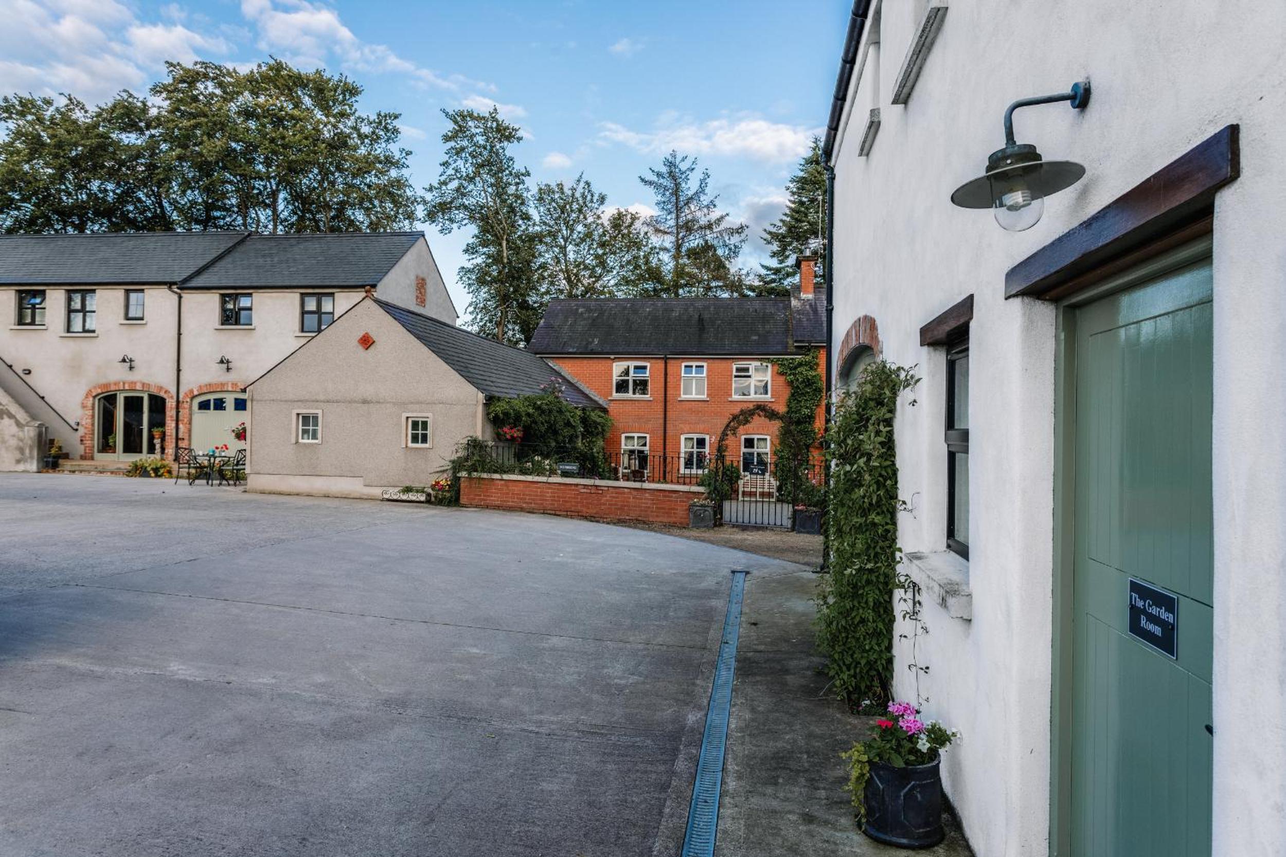 Lisnacurran Country House