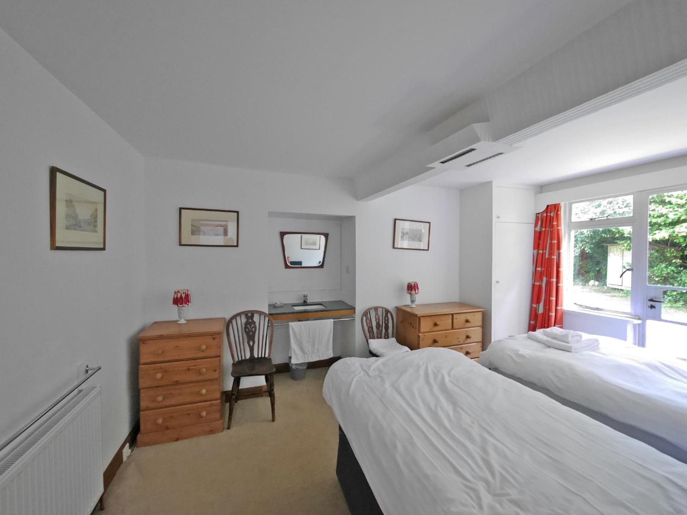 Vipers Quay view 4