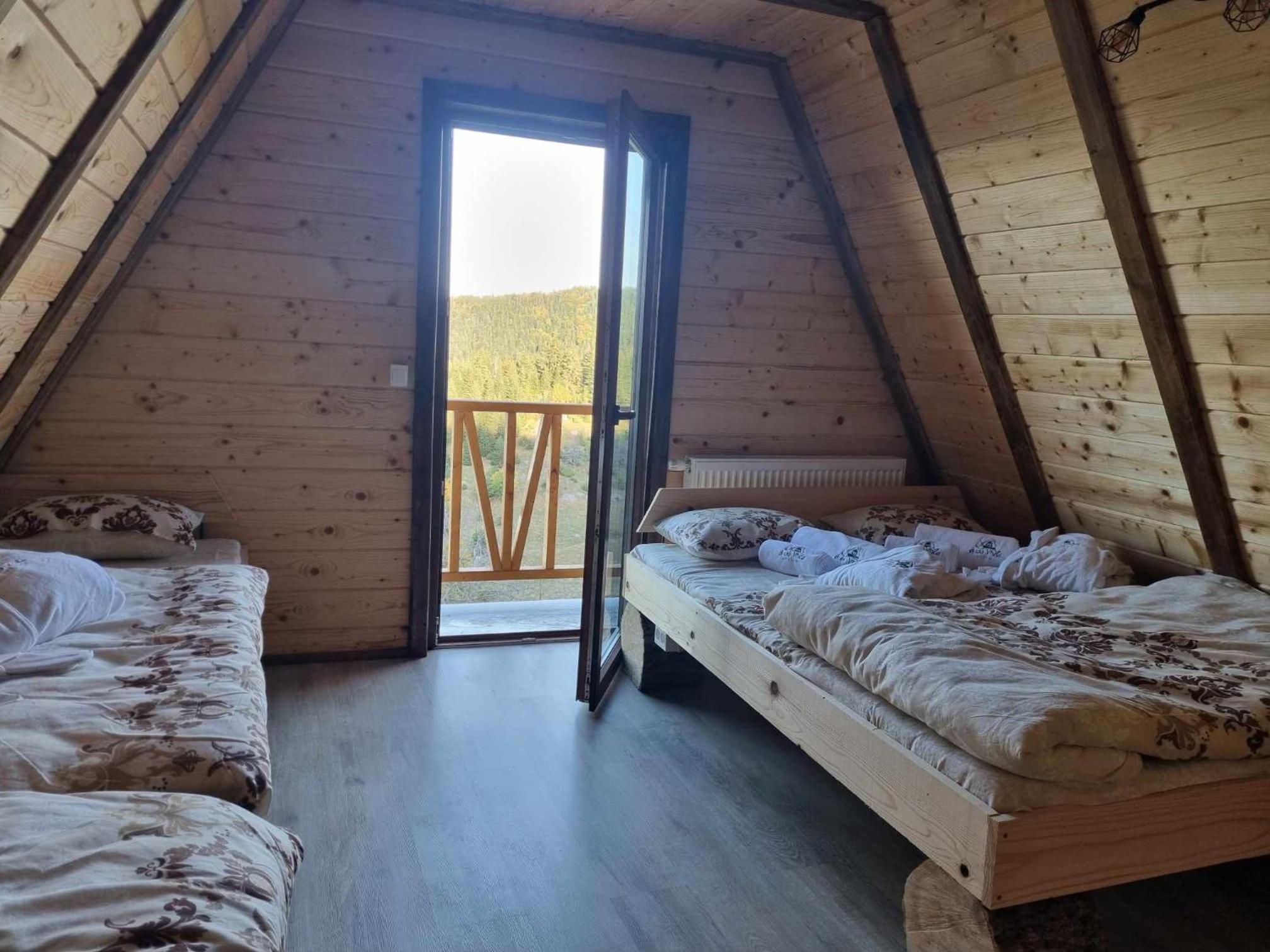 Vila Suvo vrelo sa unutrašnjim bazenom i saunom Jahorina