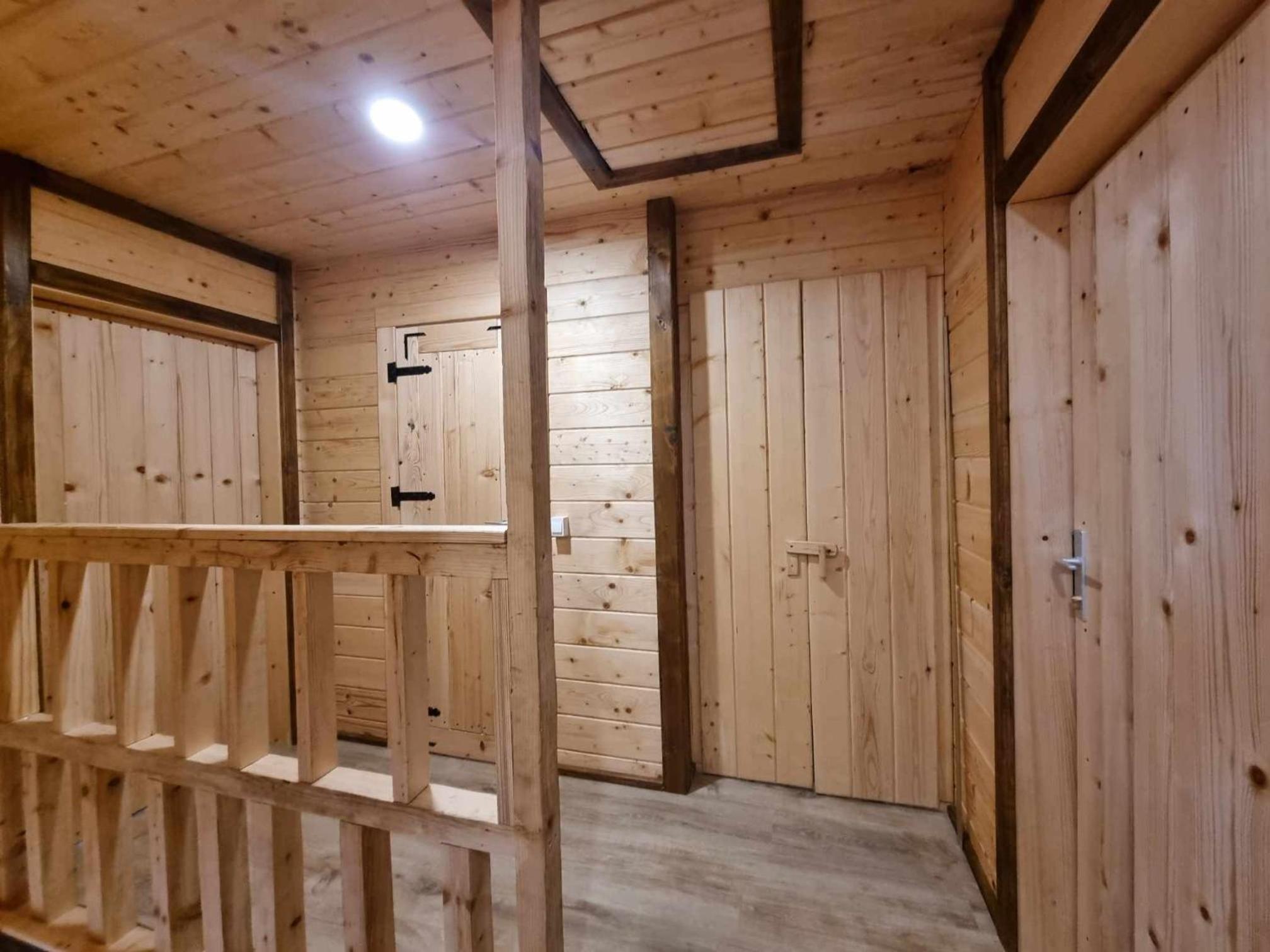 Vila Suvo vrelo sa unutrašnjim bazenom i saunom Jahorina