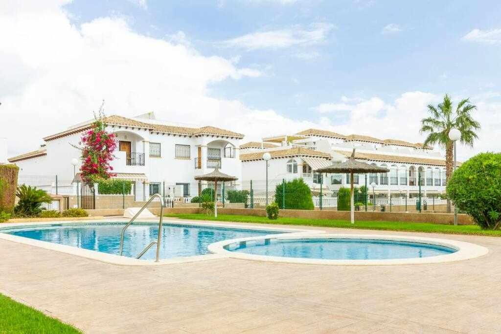 Bungalow Pink Punta Prima