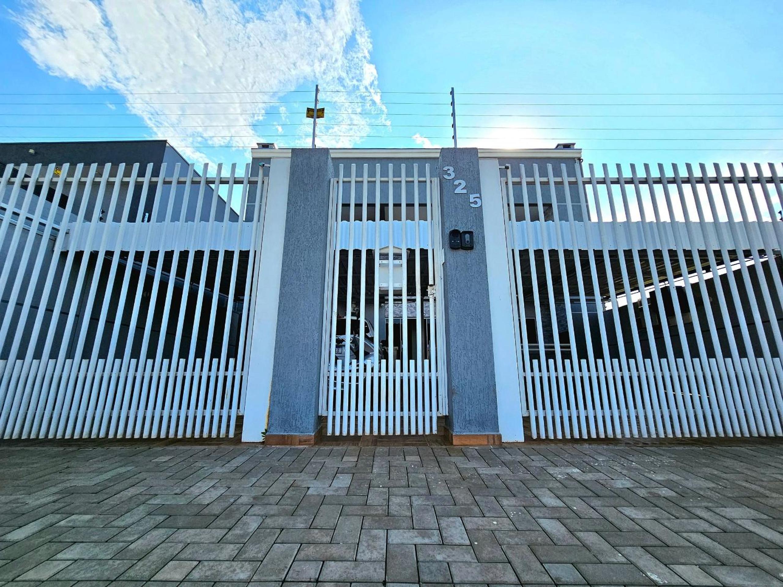 Lindo APT, prox Paraguai com Churrasqueira