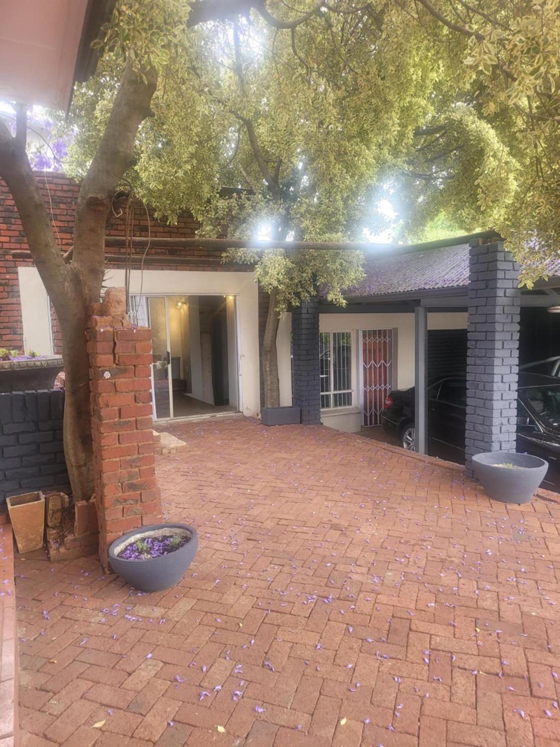 SELF CONTAINED ONE BEDROOMED VILLA view 3