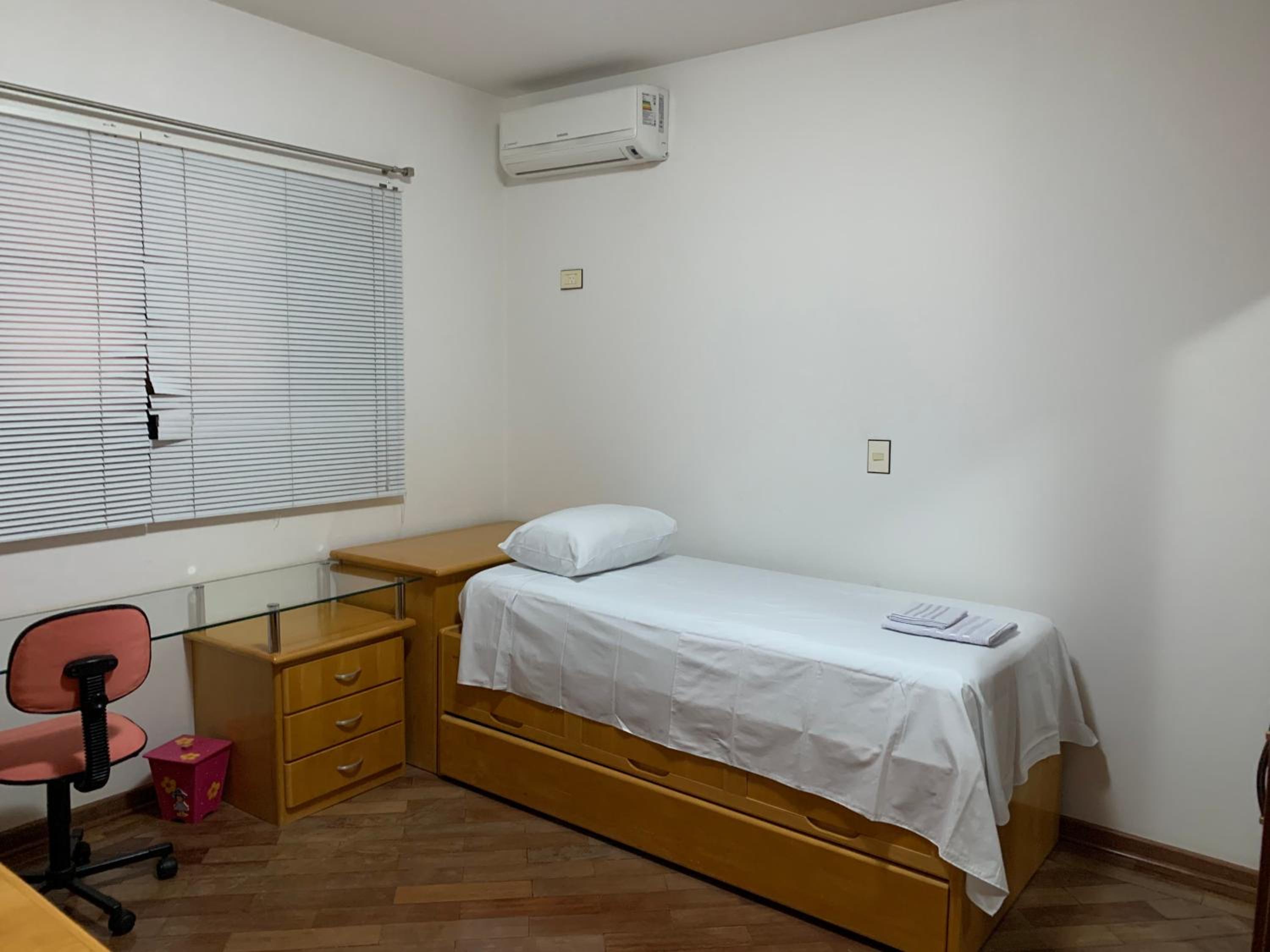 Excelente propriedade com belo jardim!