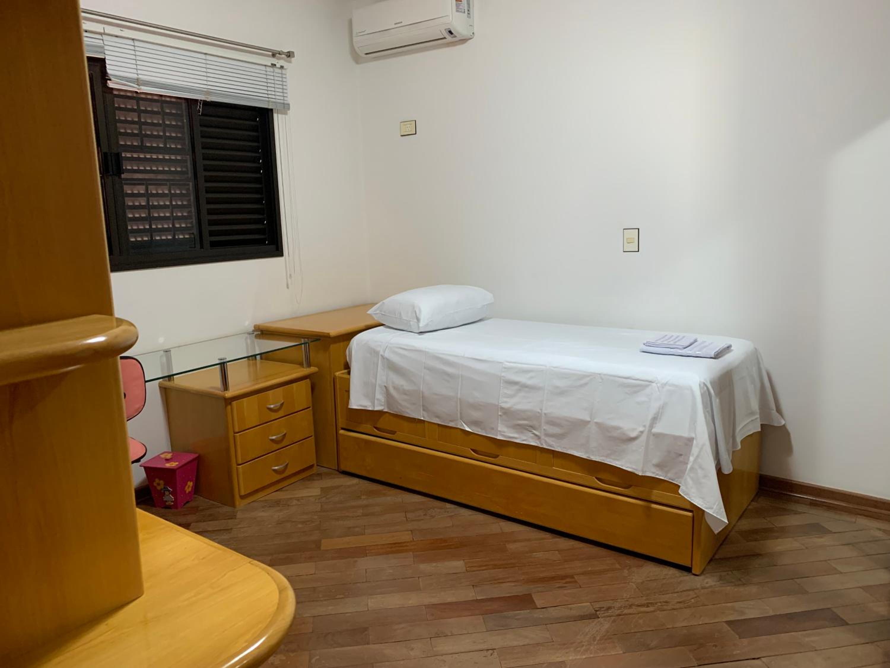 Excelente propriedade com belo jardim!