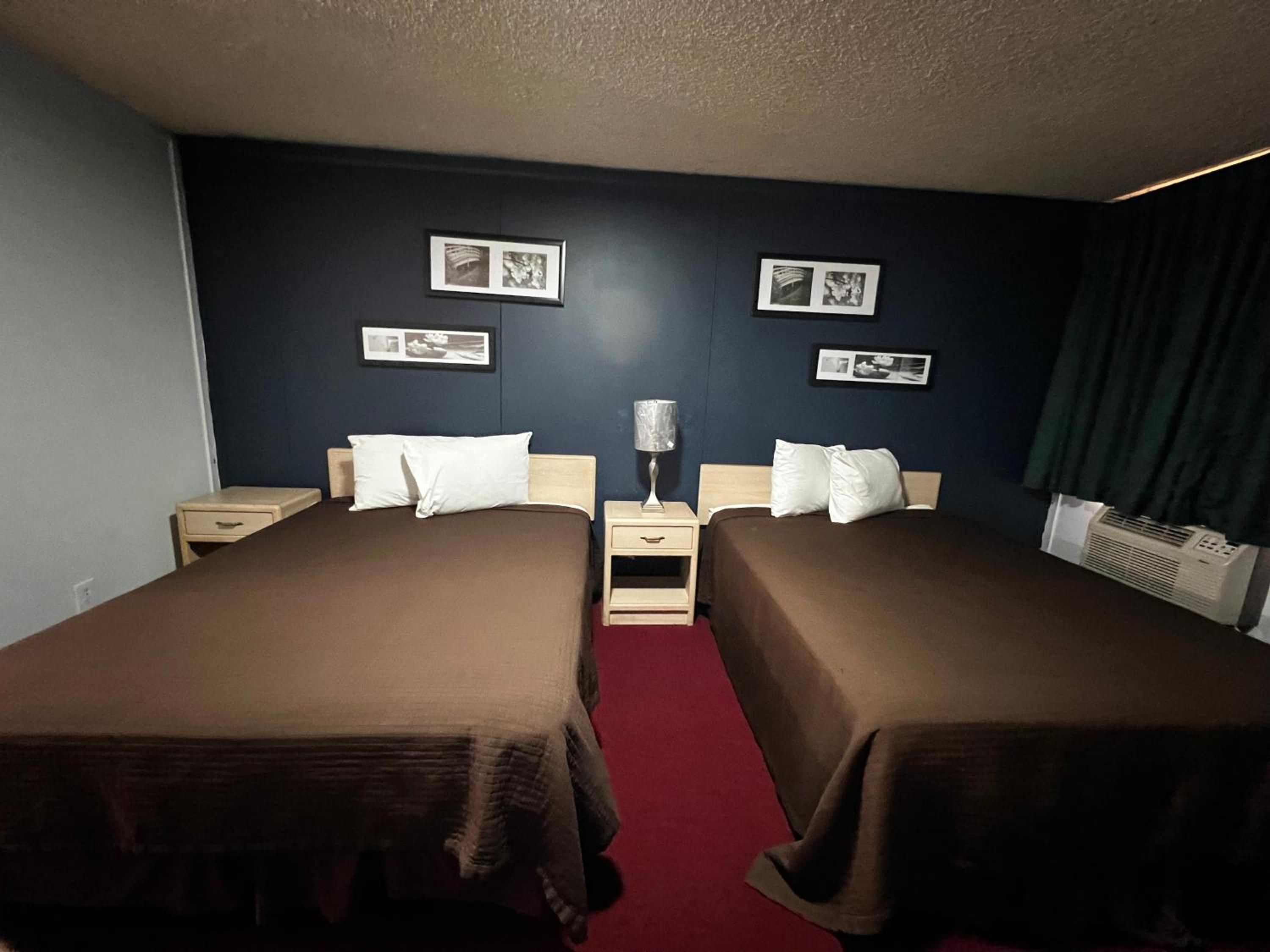 Colby Vacations - country club inn - Property Image 8