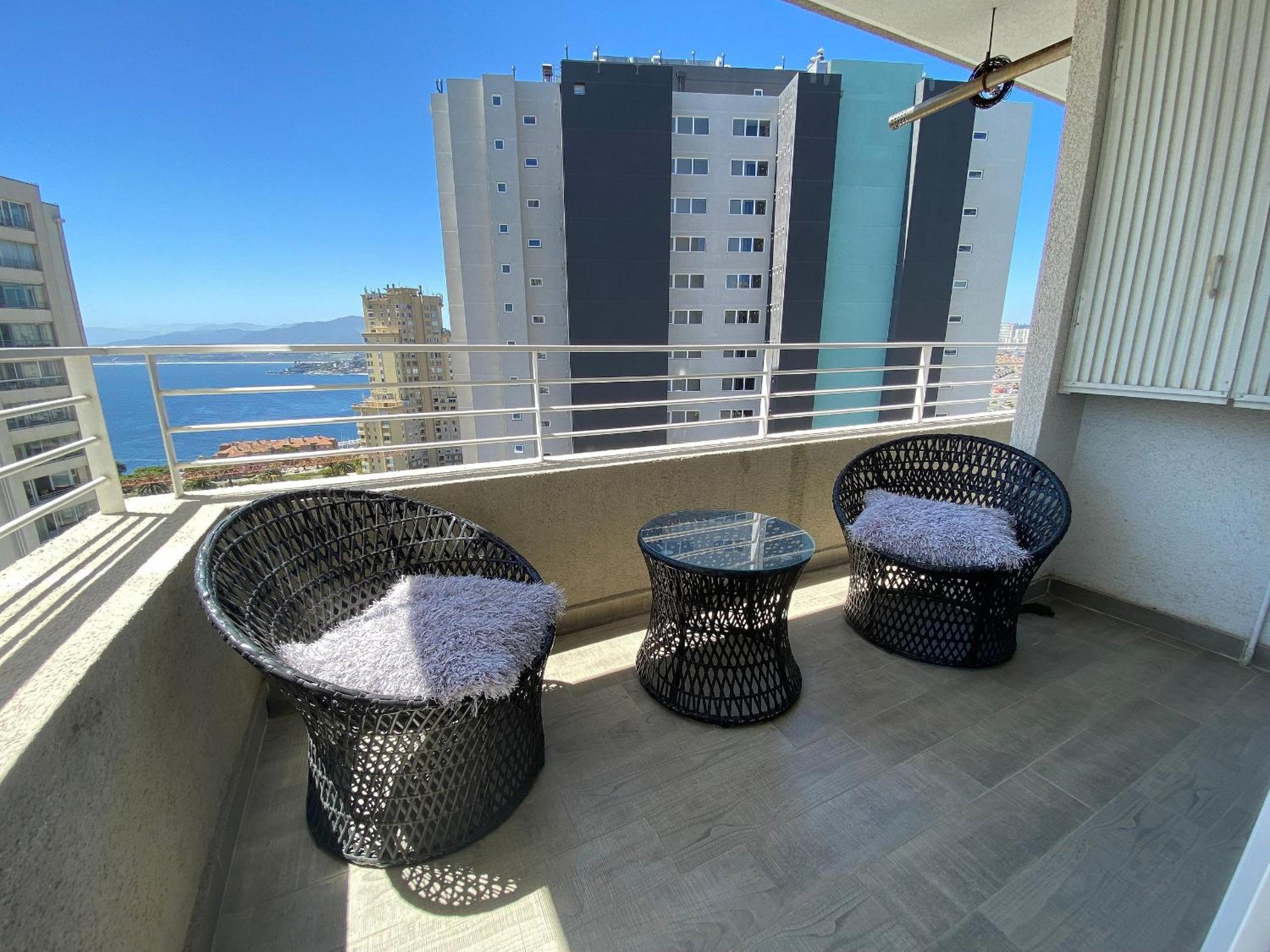 Depto en Costa de Montemar 1