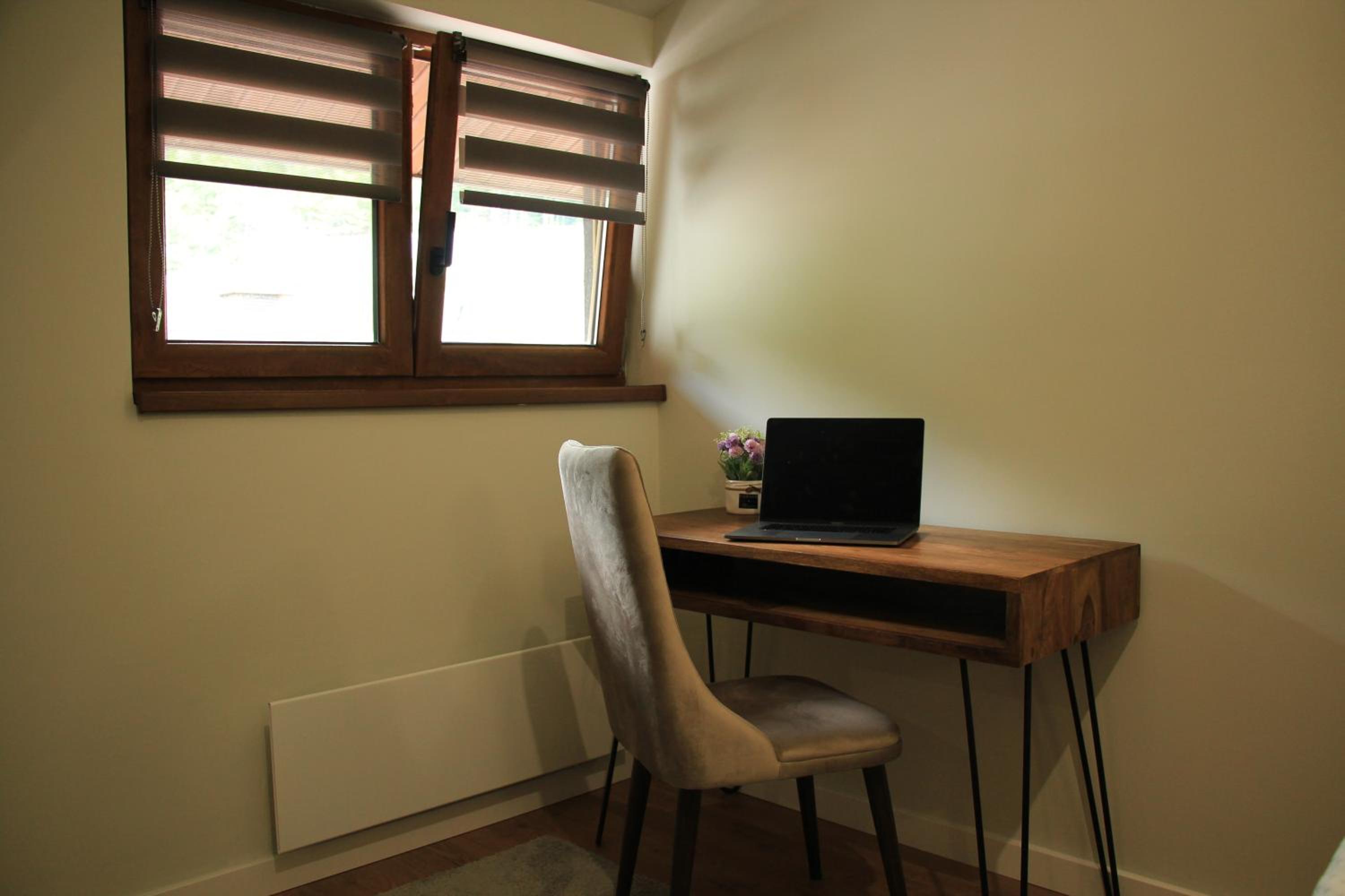 Photo 48