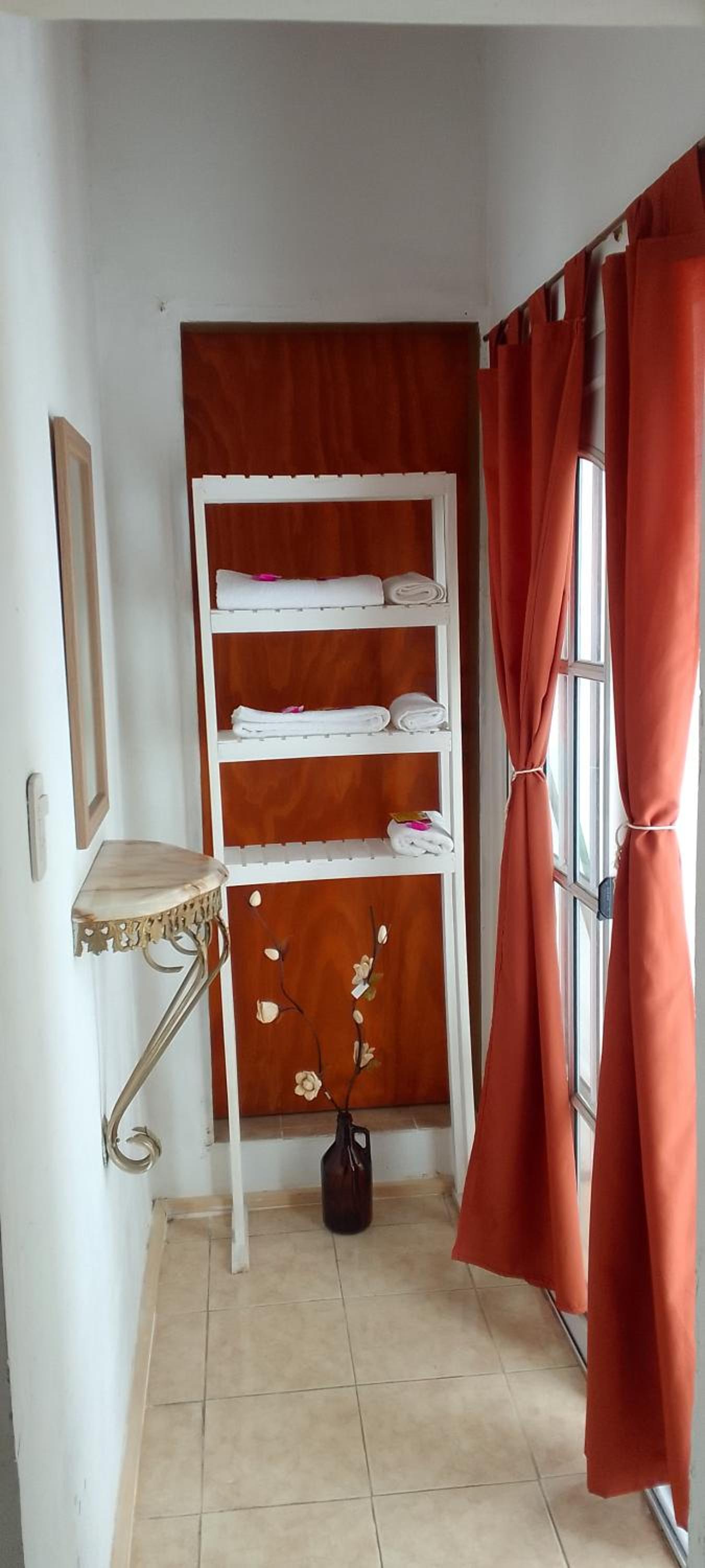 CASA en COSTANERA solo se reserva con seña