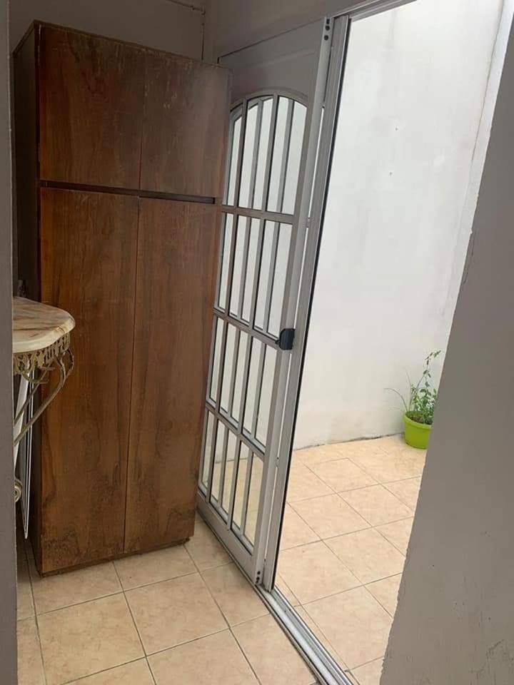 CASA en COSTANERA solo se reserva con seña