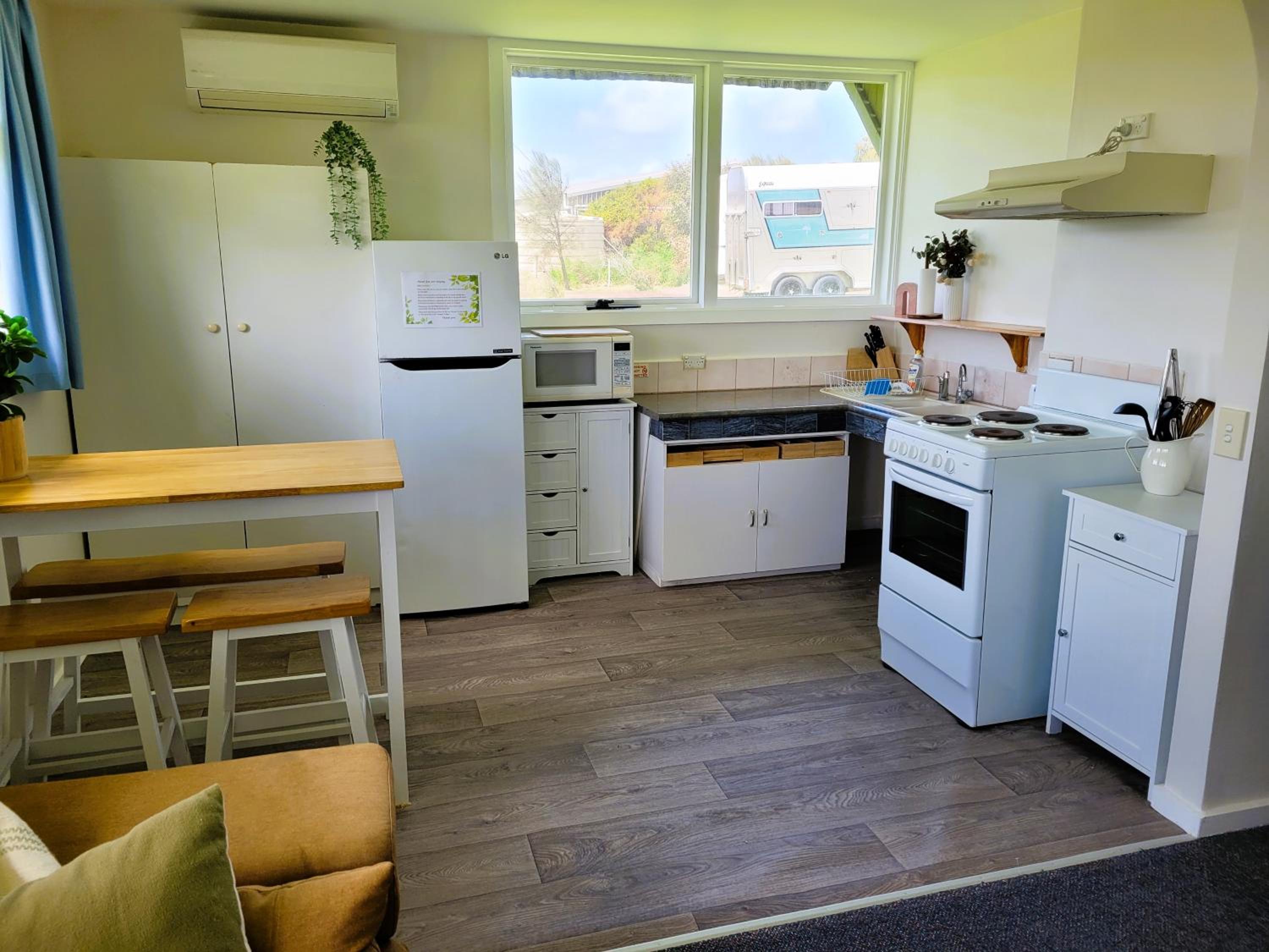 High View Family Cottages