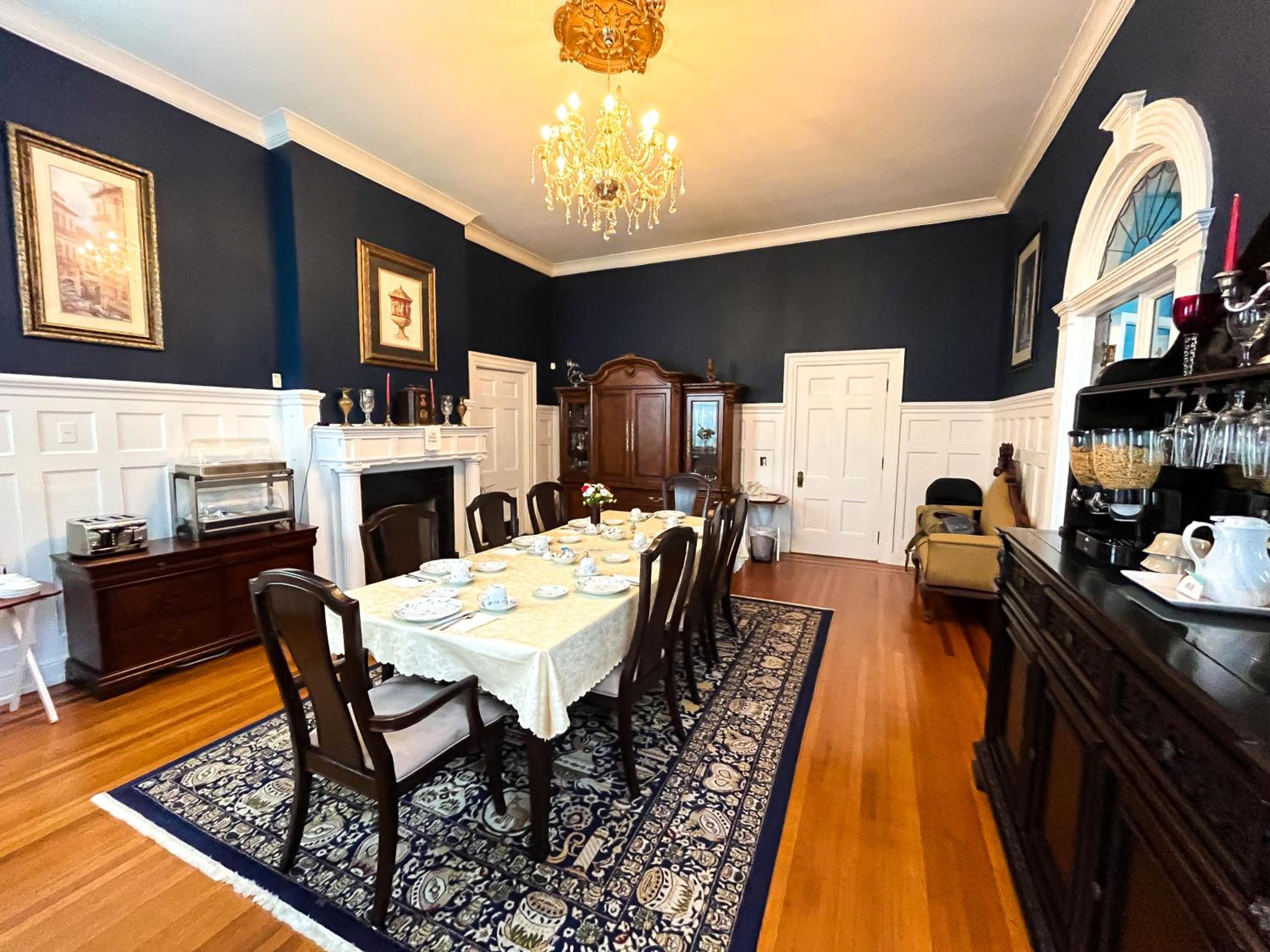 1912 Bed and Breakfast