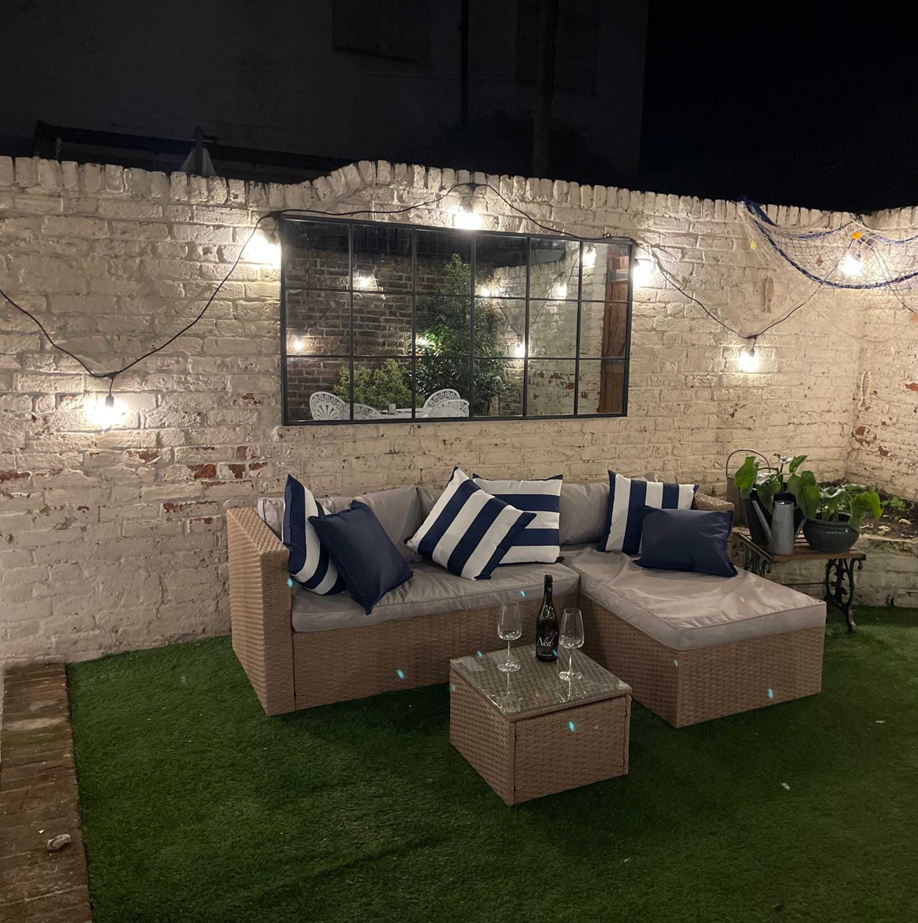 Herne Bay Hideaway with private garden view 2