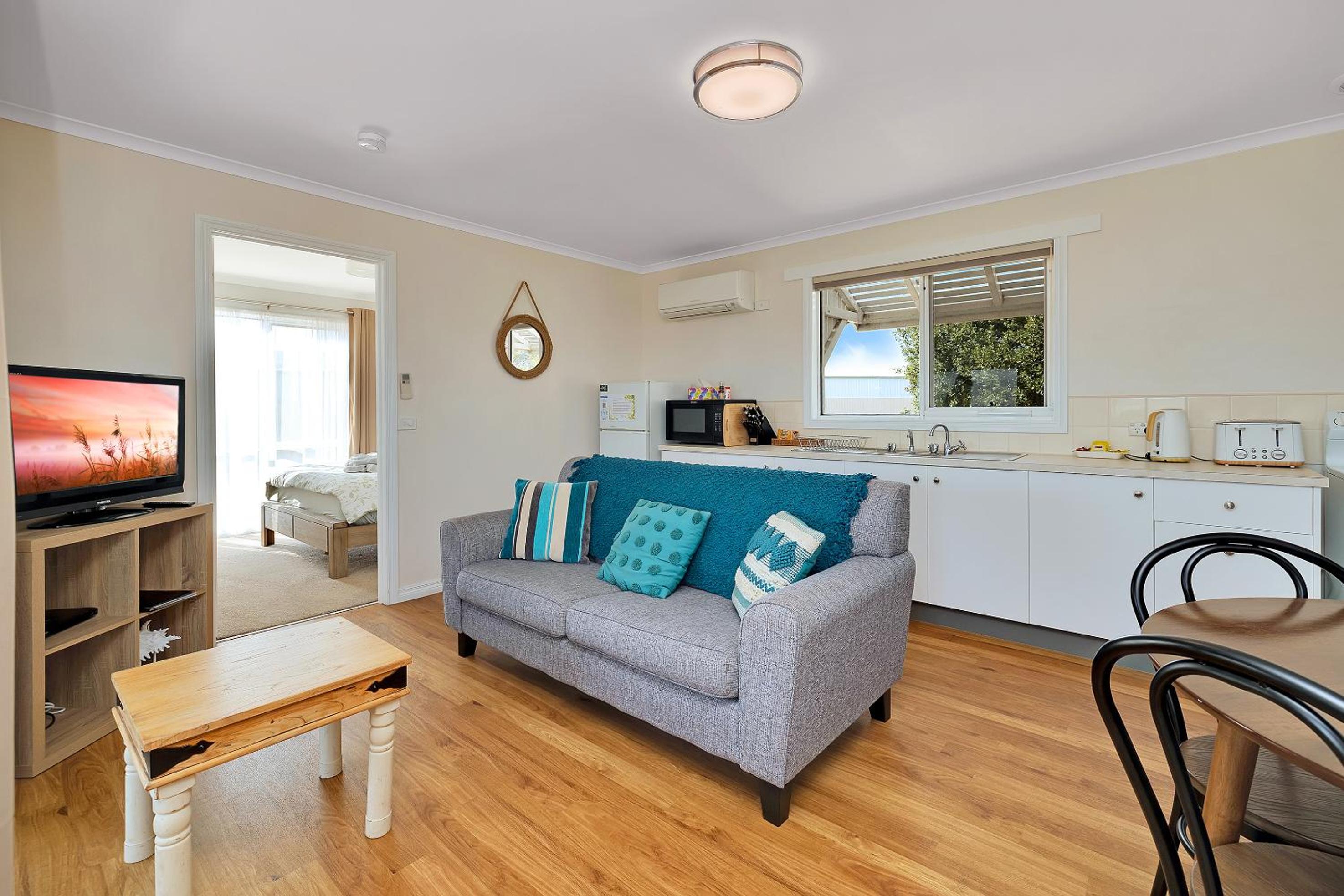 High View Family Cottages