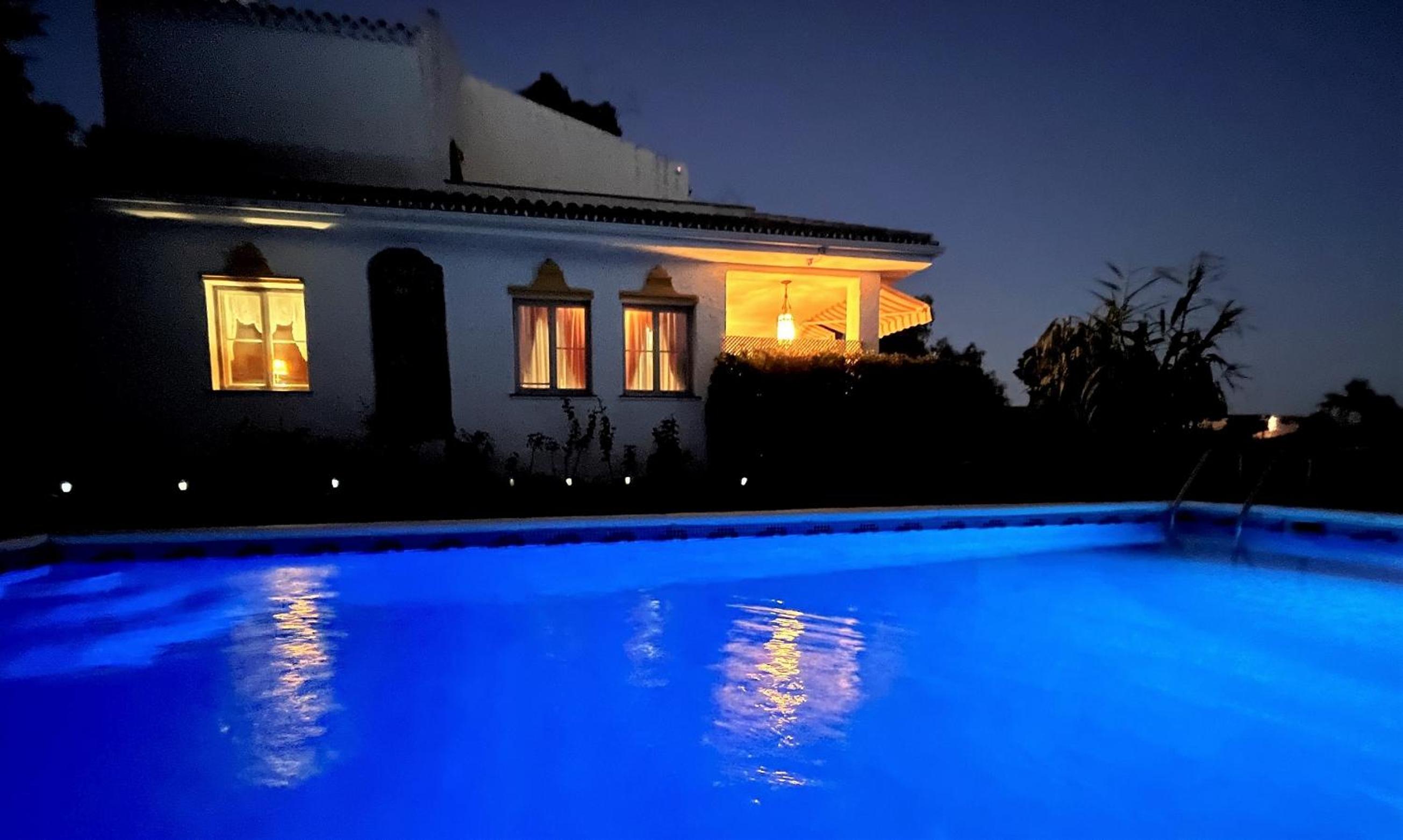 Holiday villa in 10 min from Fuengirola beach with sea views pool BBQ parking WiFi aircon big garden view 4