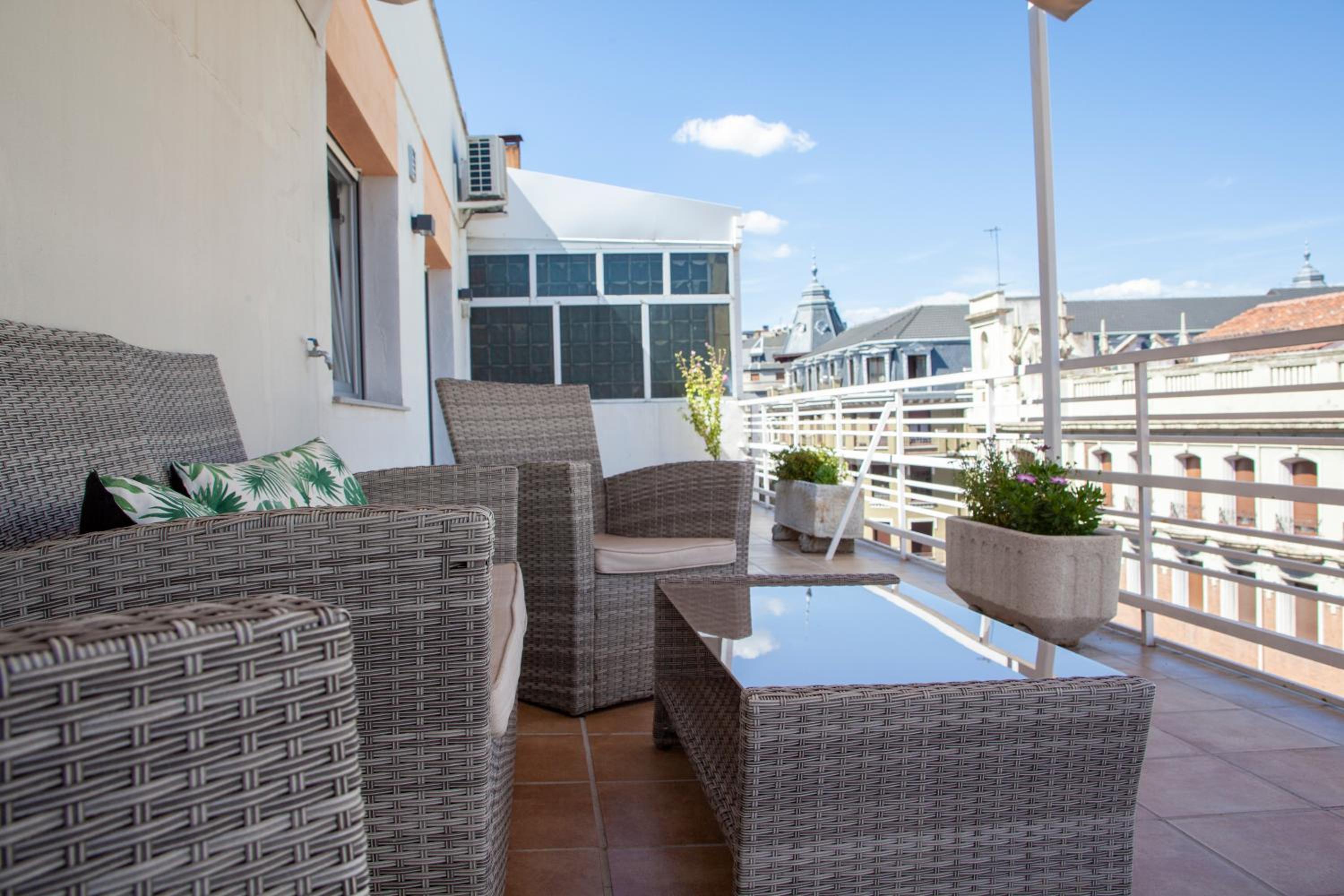 BURGO NUEVO Ático de lujo en pleno centro con terraza y vistas - leonapartamentos photo 3