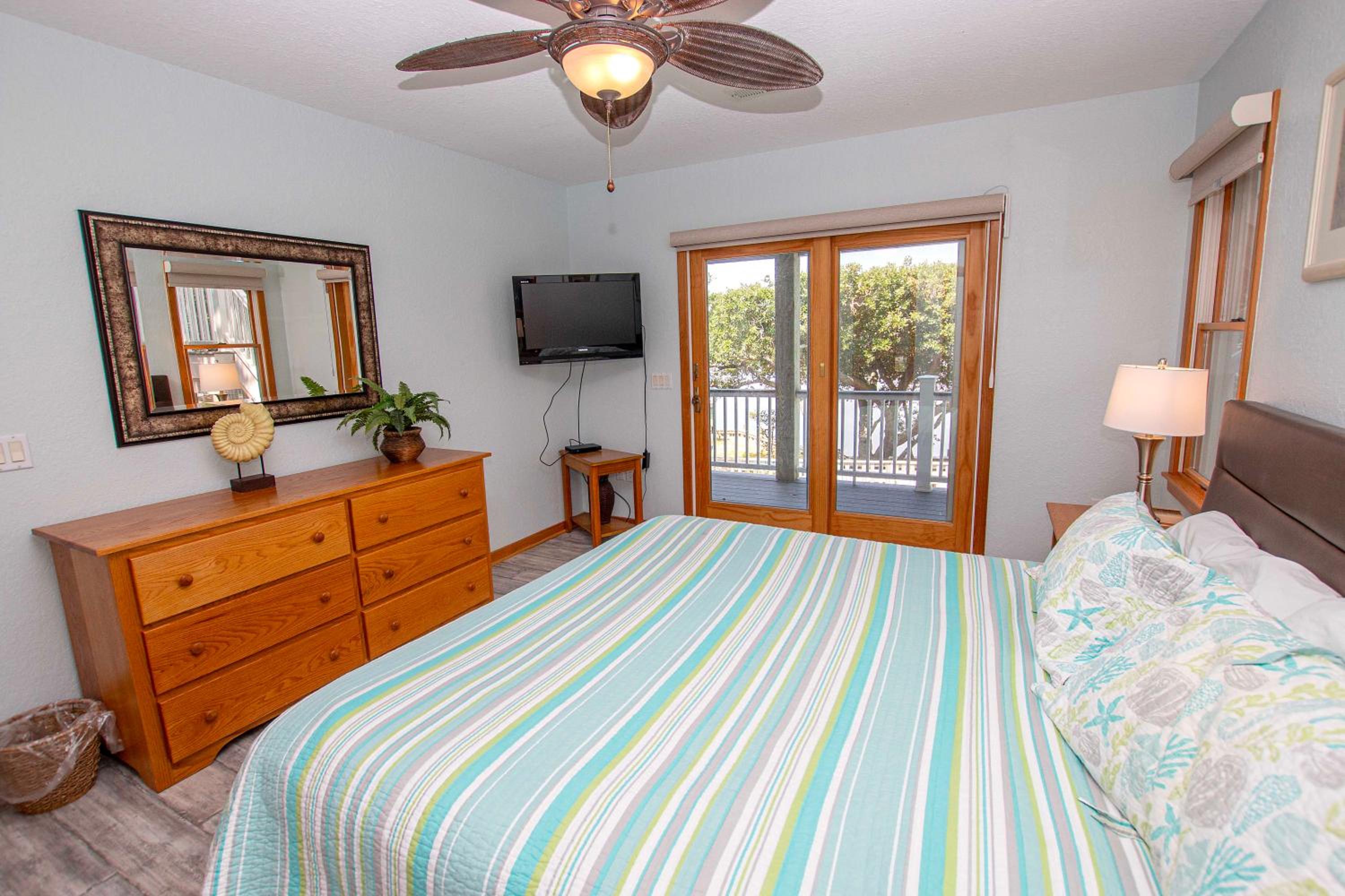 Soundfront, Sound views, Private Pool, Hot Tub! 509, Friday Harbor view 2