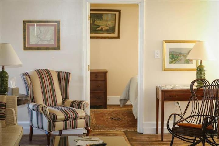 Light Horse Inn - Property Image 2