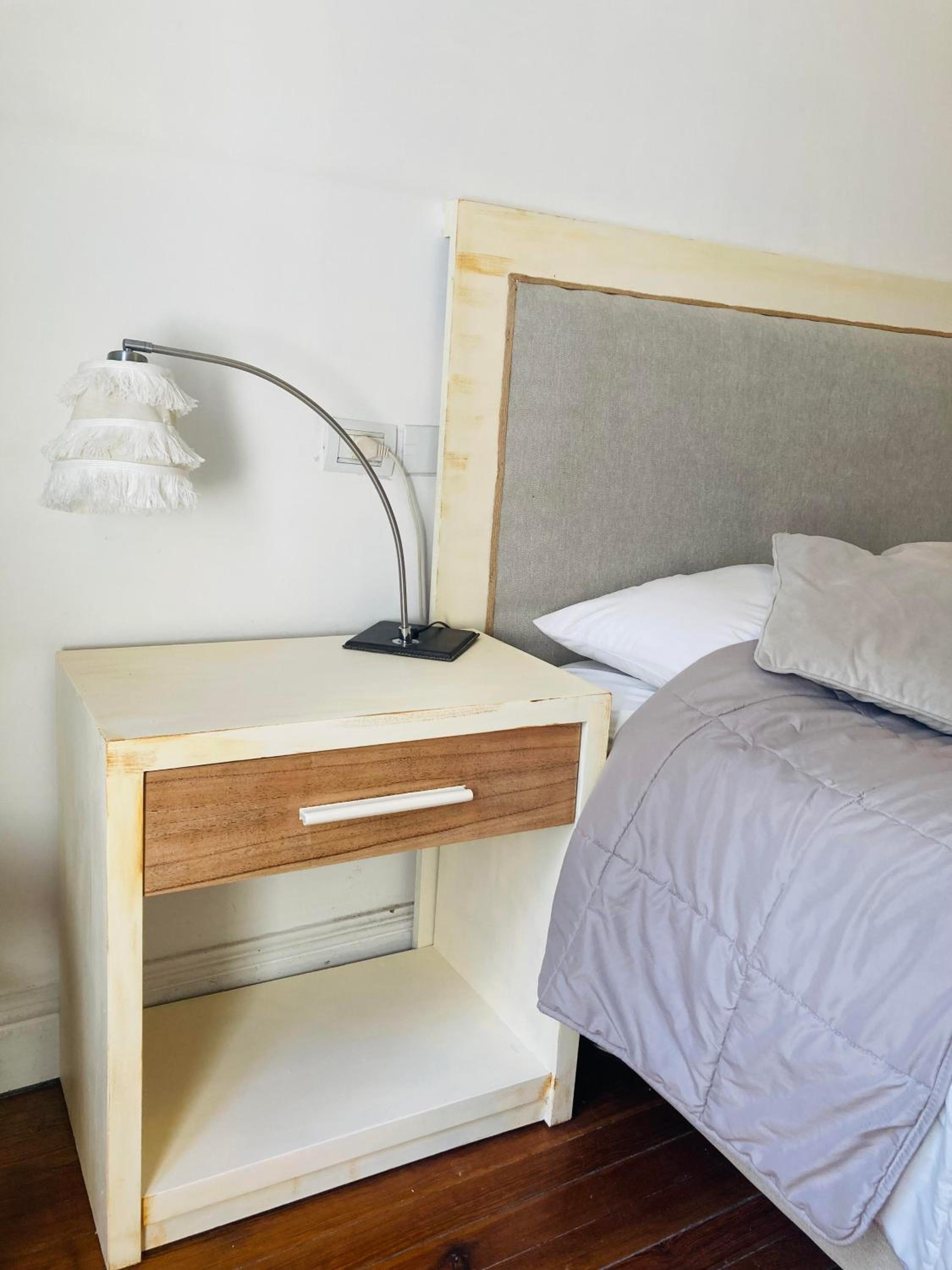 Spacious 2BR Historic Apartment Executive Ready Fast WiFi