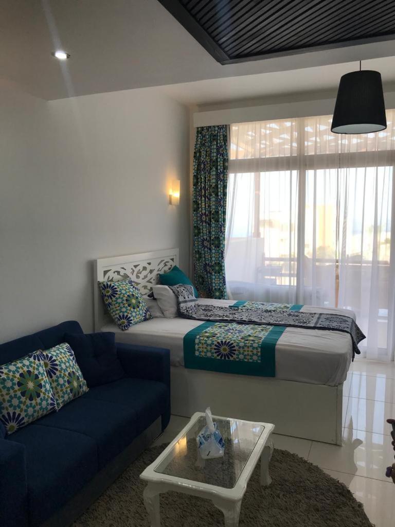 Azzurra Sahl Hashesh Studios with panoramic sea view!