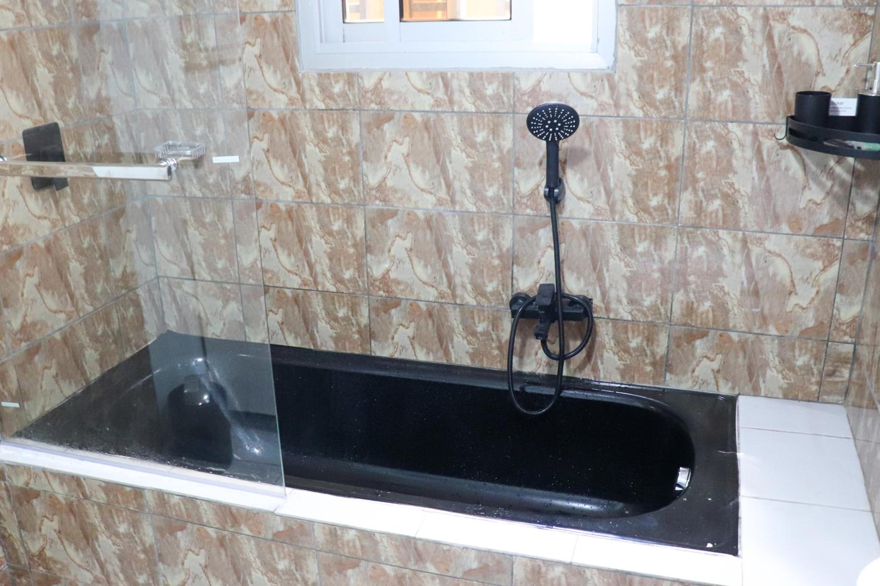 MARIBART RESIDENCE - Électricité inclus, Forage