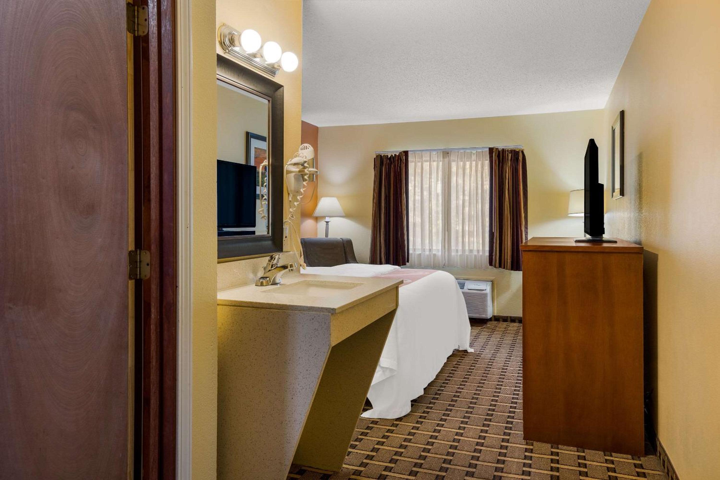 Quality Inn Ashland I 71 & US 250