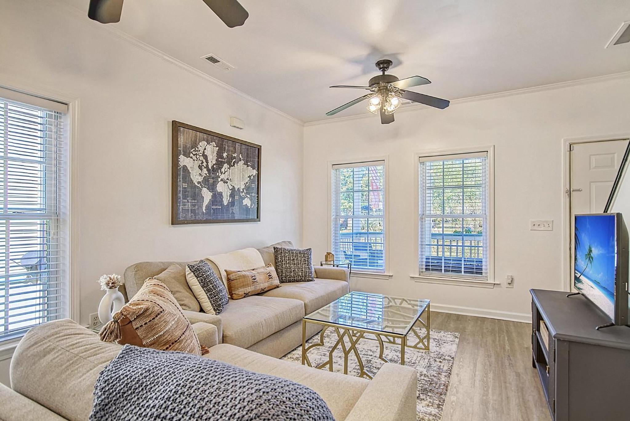 Cam's Retreat on Apple Street view 4