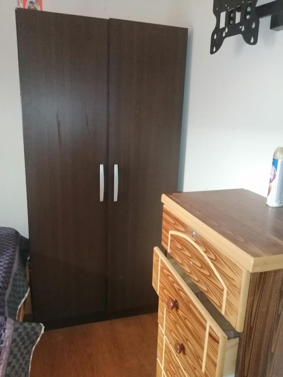 Casa equipada para 9 personas a 5 minutos del centro y la playa principal y 15 minutos de punta de lobos