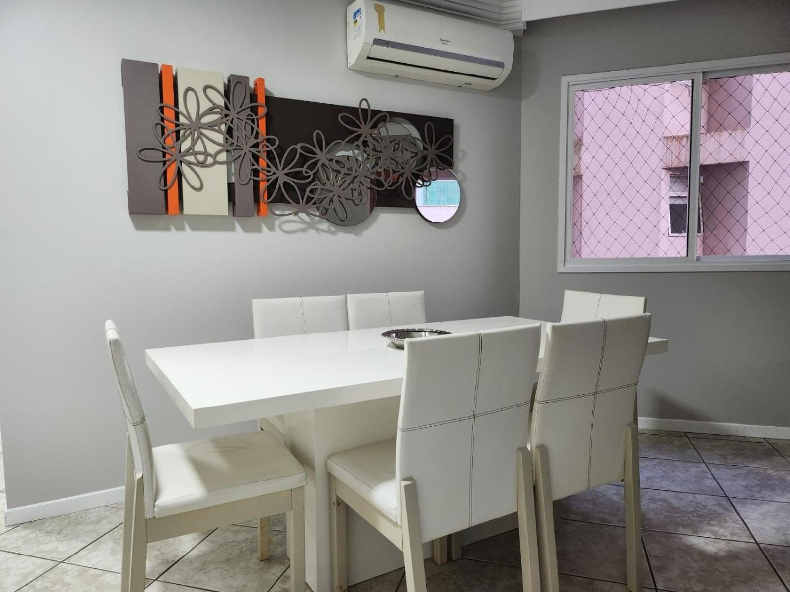 Apartamento pé na Areia