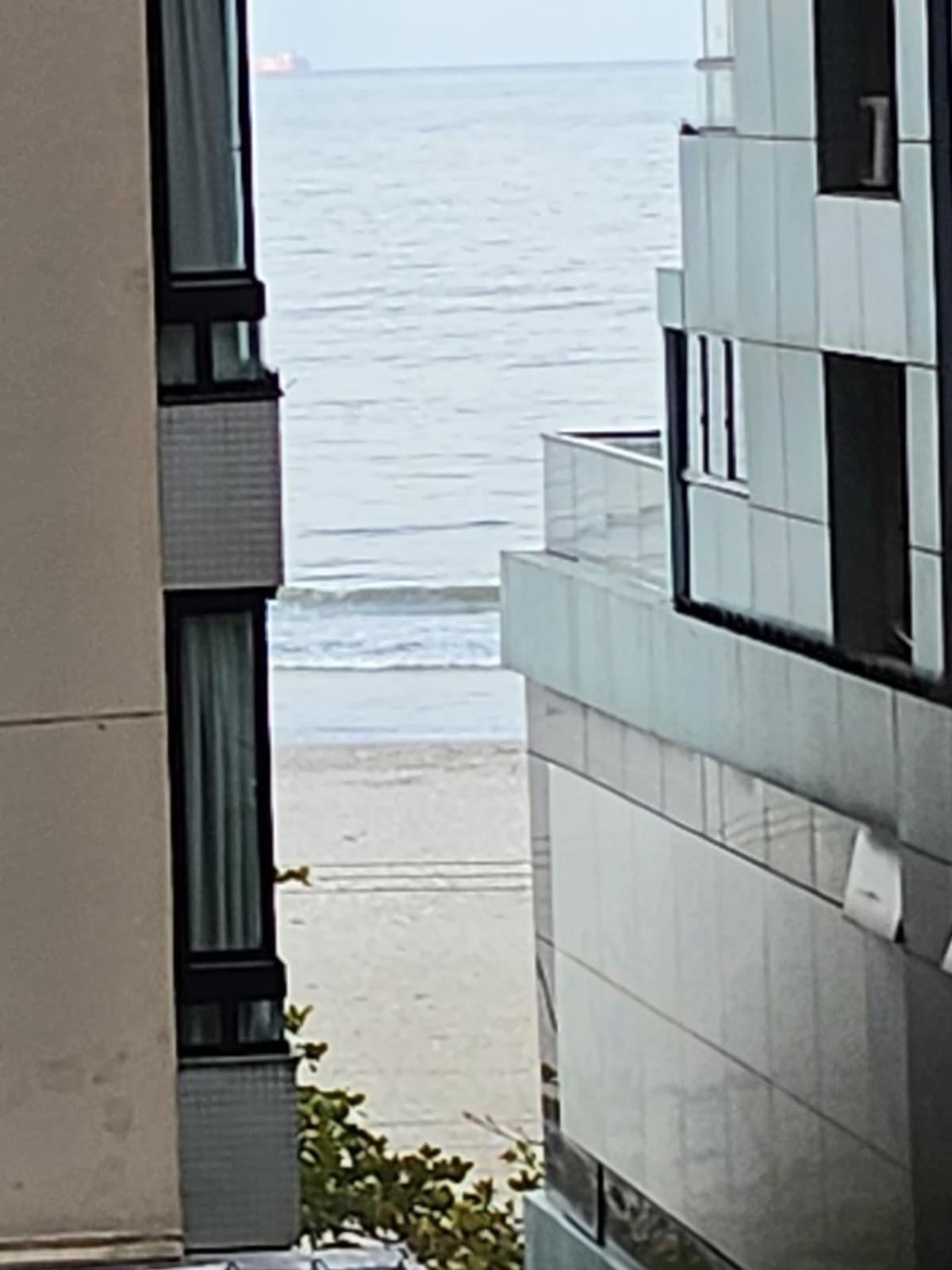 Apartamento pé na Areia