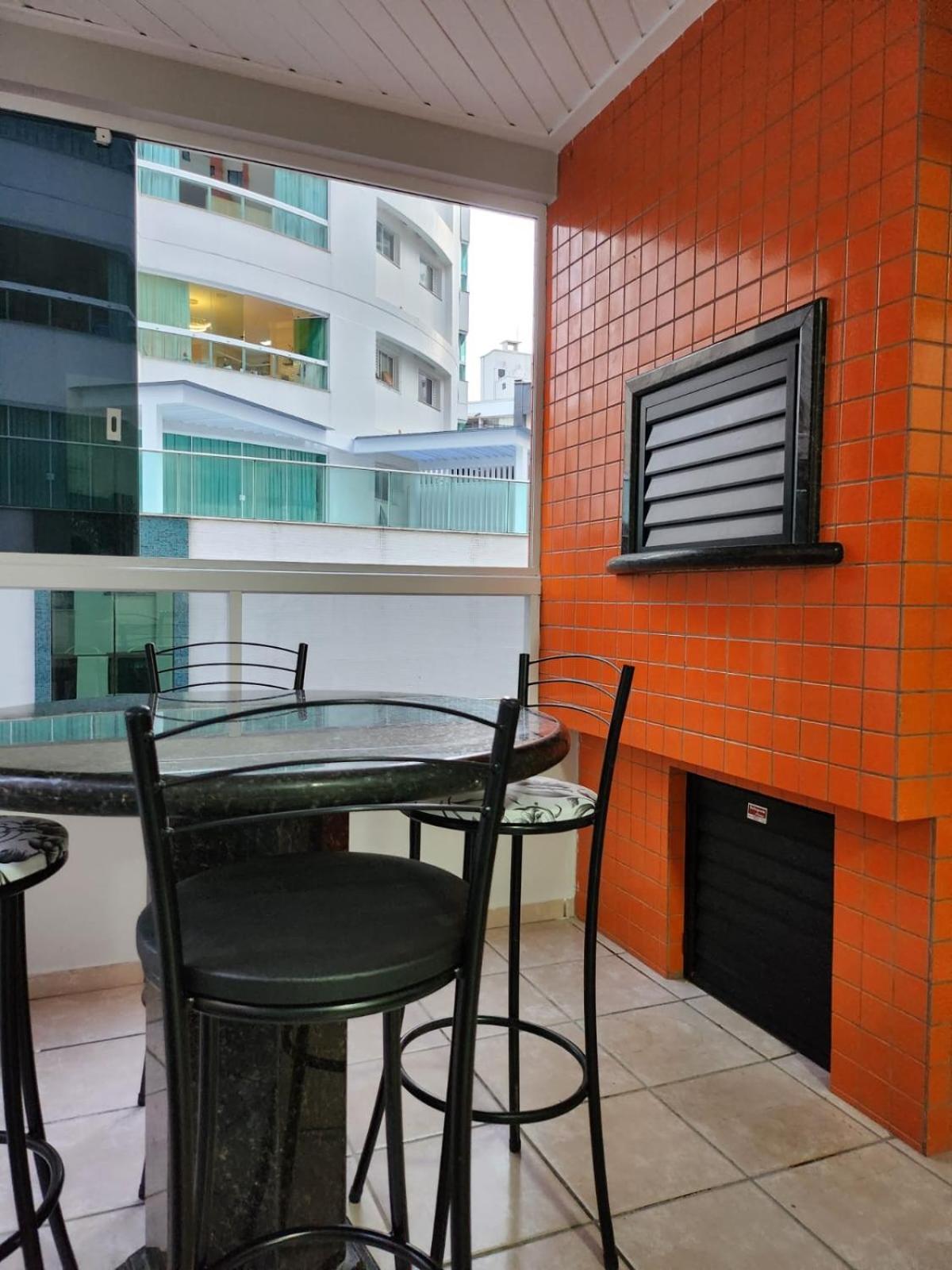 Apartamento pé na Areia