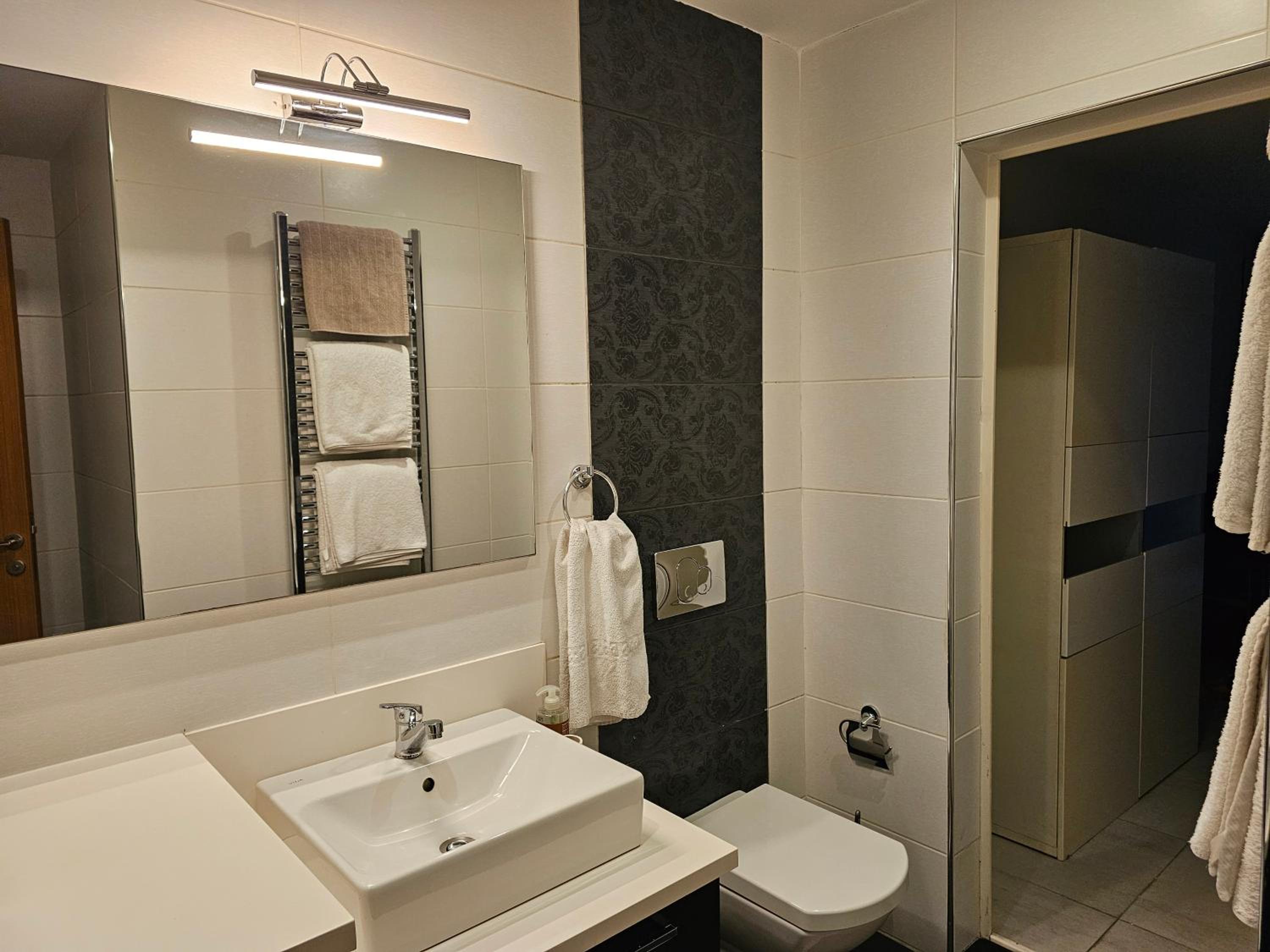 TAKSiM PERFECT RESiDENCE, 3 BEDROOMS, 140 M2, POOL GYM SAUNA ACCESS