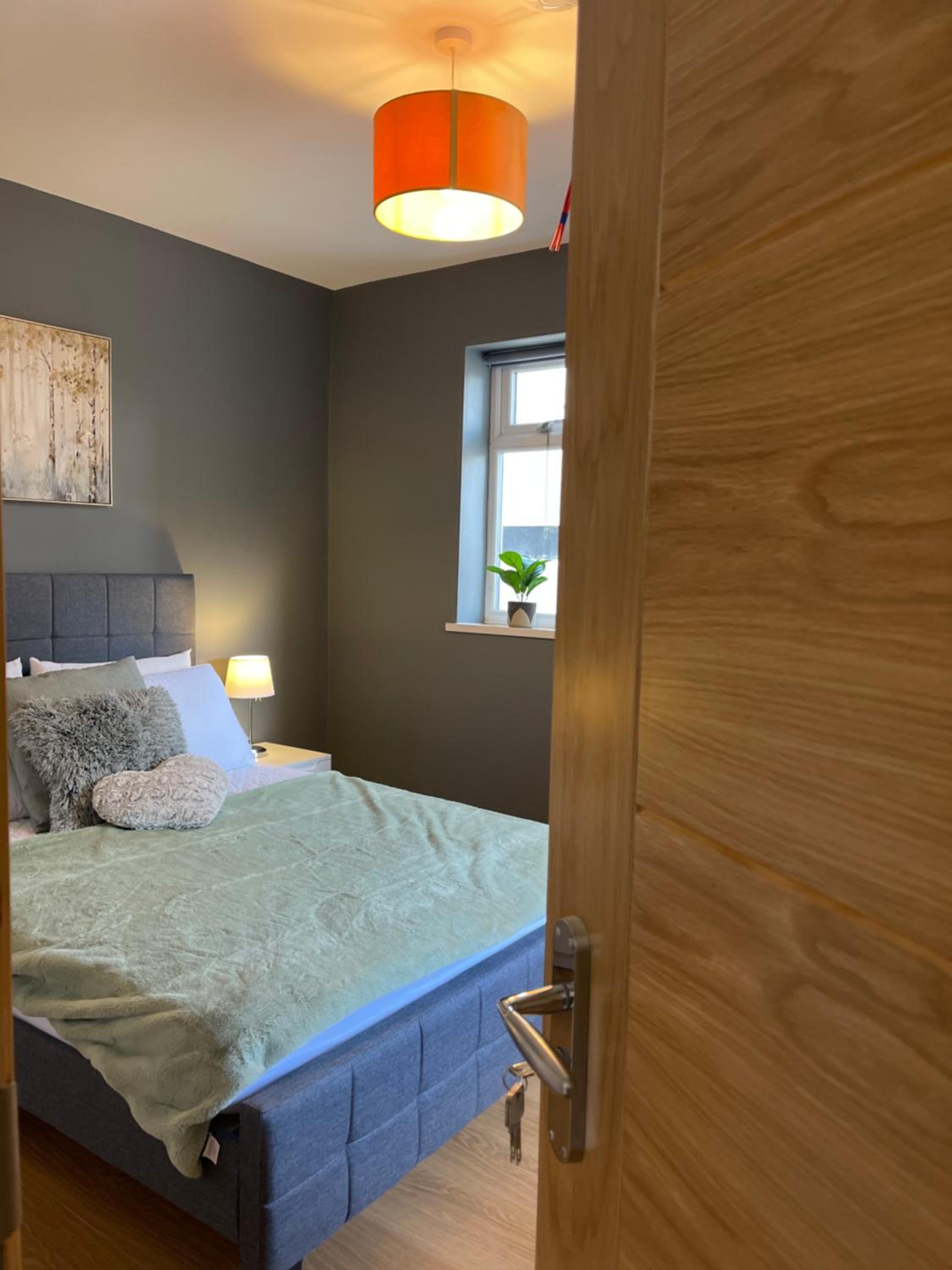 West Midlands-2 Double Bed Room Apartment view 4