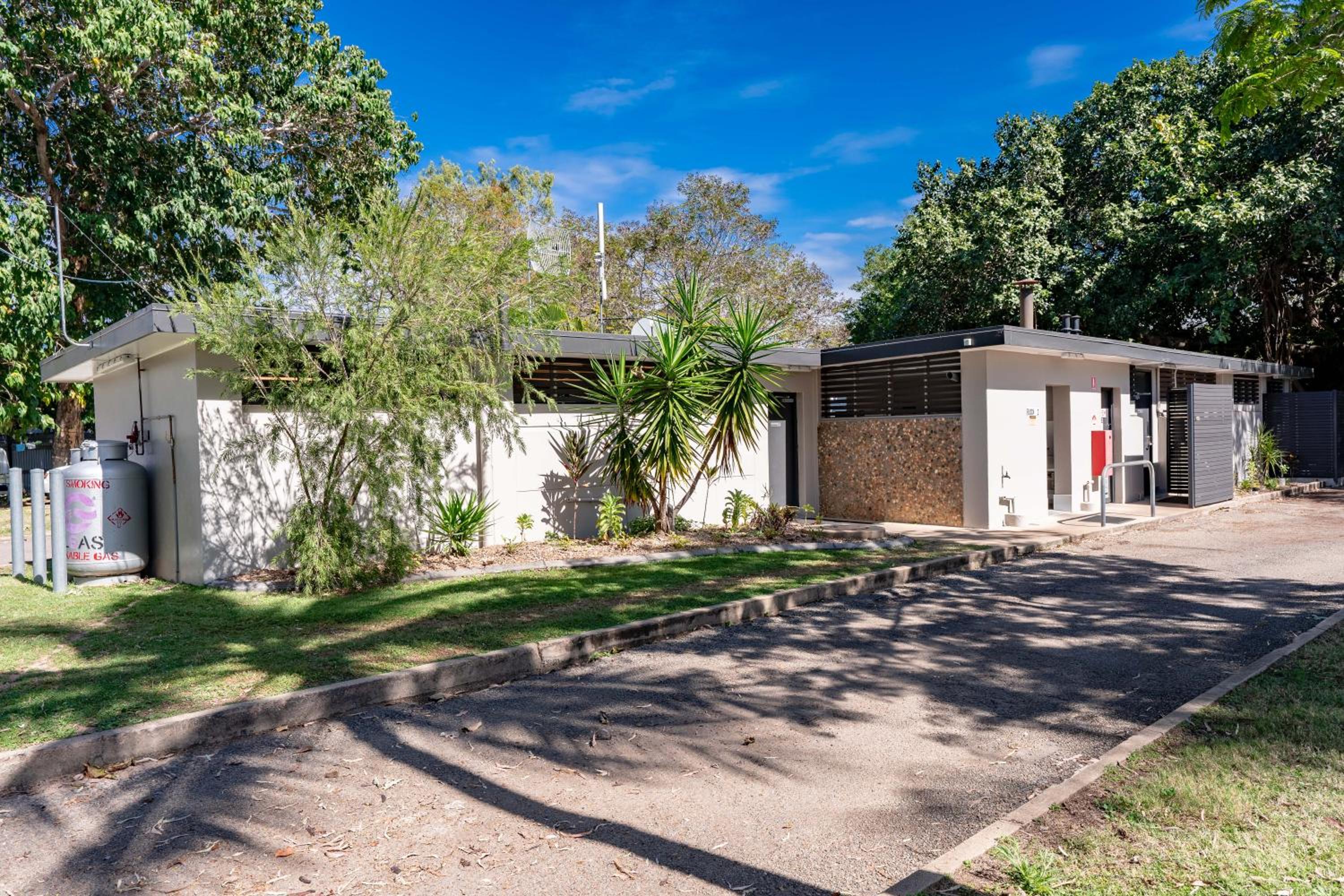 Hotel BIG4 Tasman Holiday Parks - Rowes Bay - Image 1