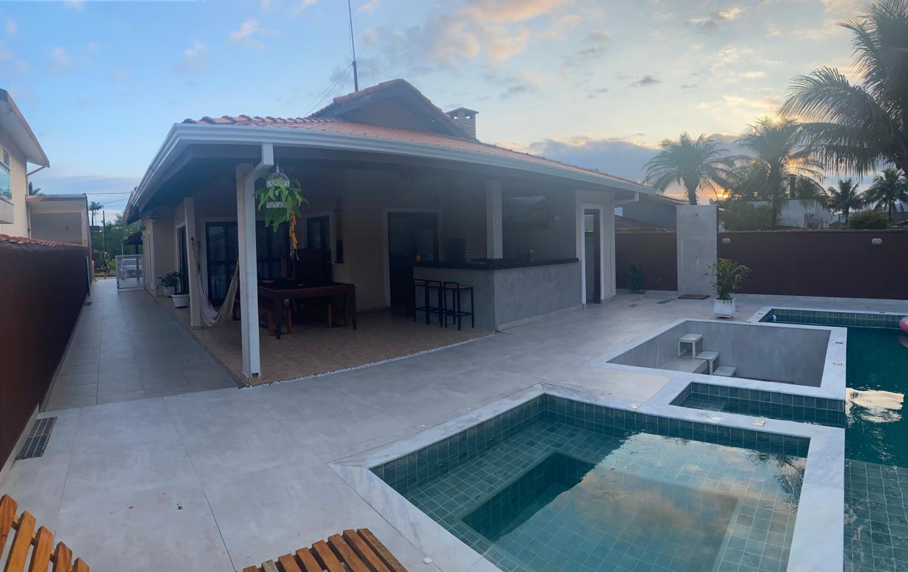 Condomínio Morada da Praia - Casa térrea com área de lazer-