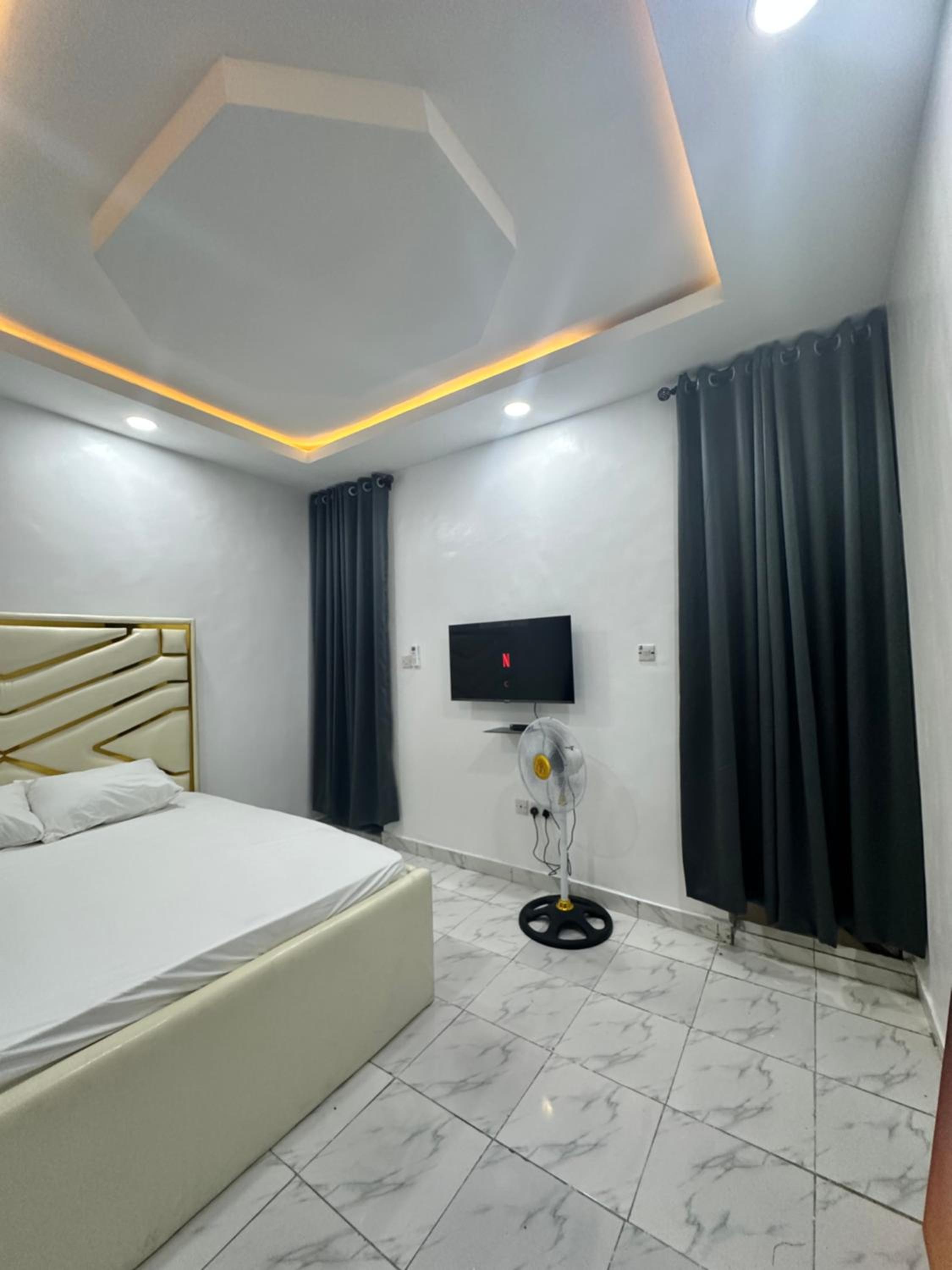 Exotic Single room studio apartment in Ilasan lekki by magnanimous view 4