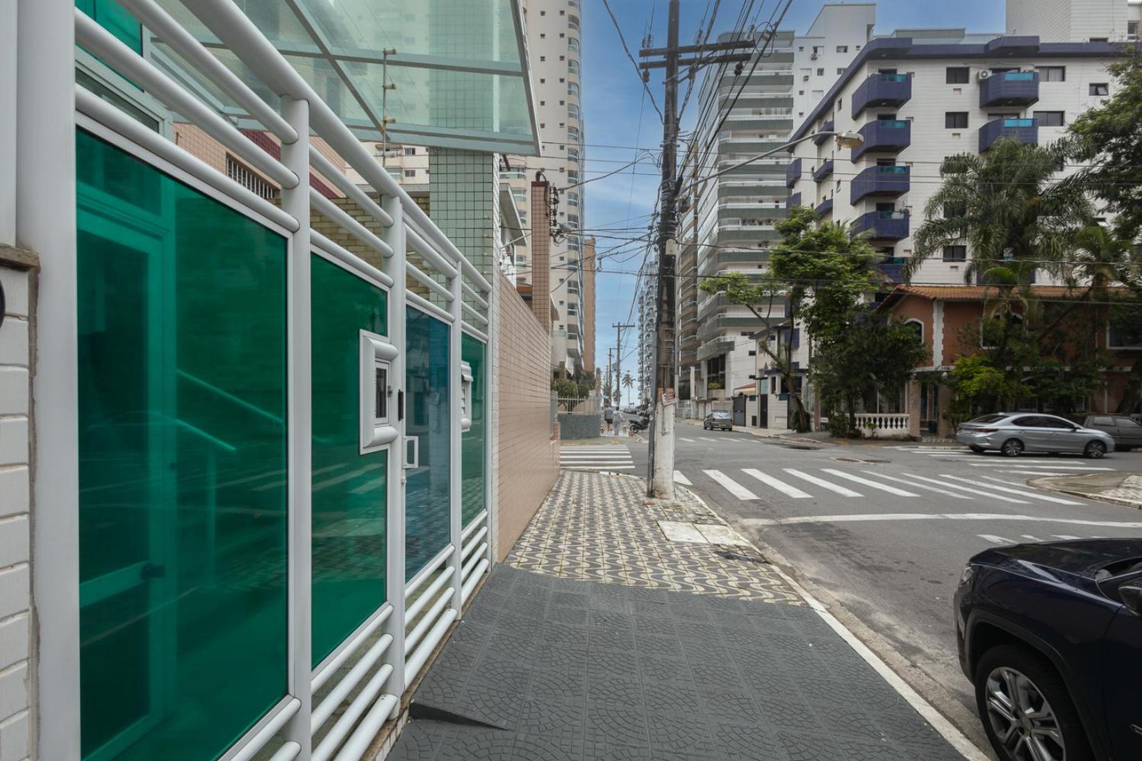 200m Praia Canto do Forte! 2 Quartos - Estacionamento e Varanda Gourmet - Wi-Fi 500Mega