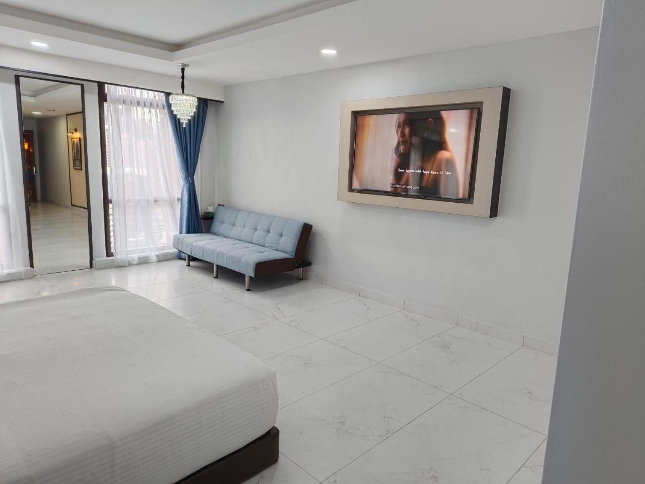 Serviced Apartments at Times Square Kuala Lumpur by Robinsons