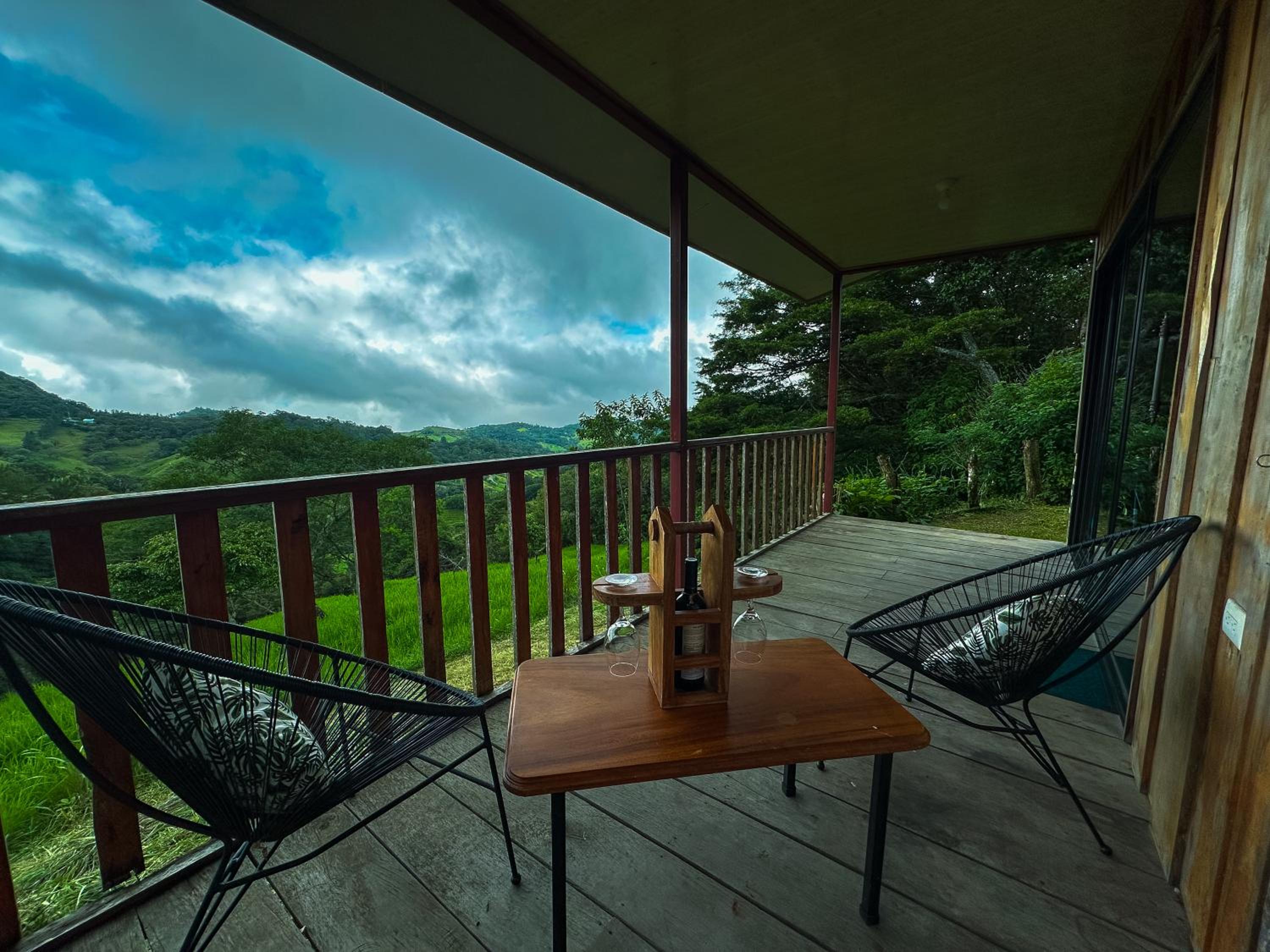 Finca Paraíso Monteverde Oceanview Farm Cabin