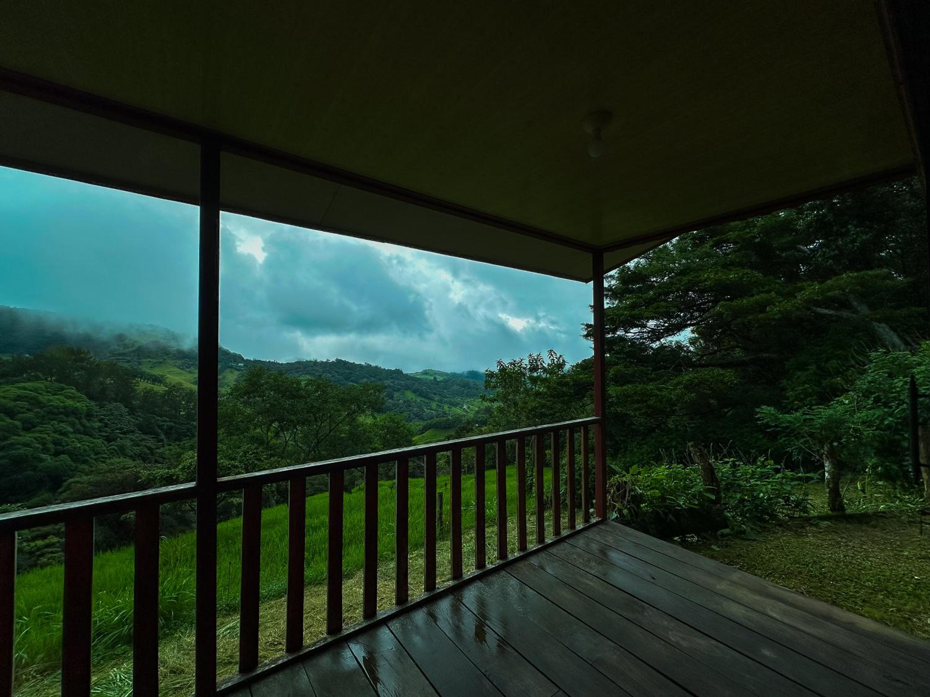 Finca Paraíso Monteverde Oceanview Farm Cabin