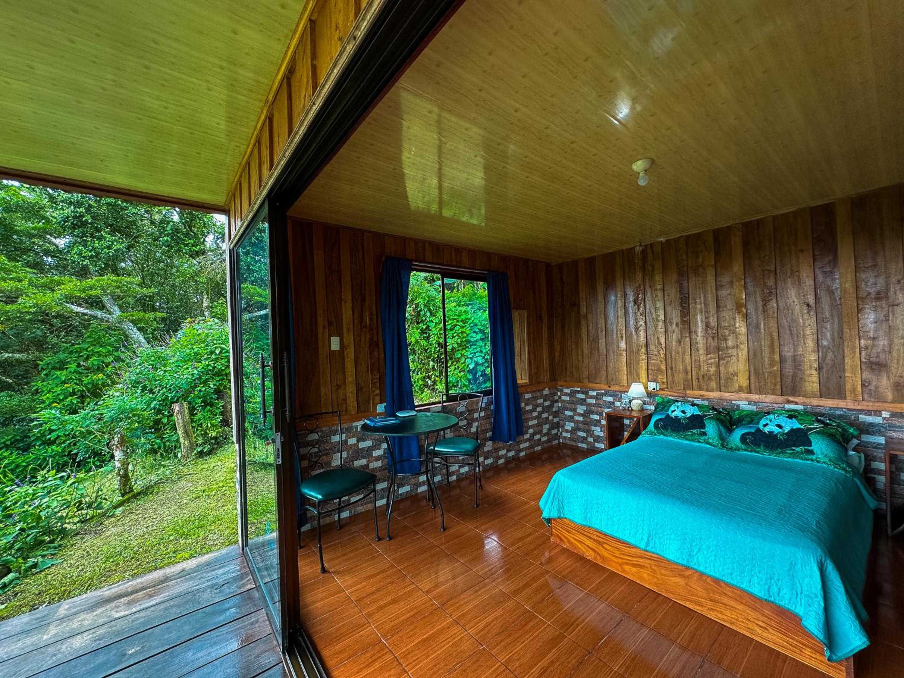 Finca Paraíso Monteverde Oceanview Farm Cabin