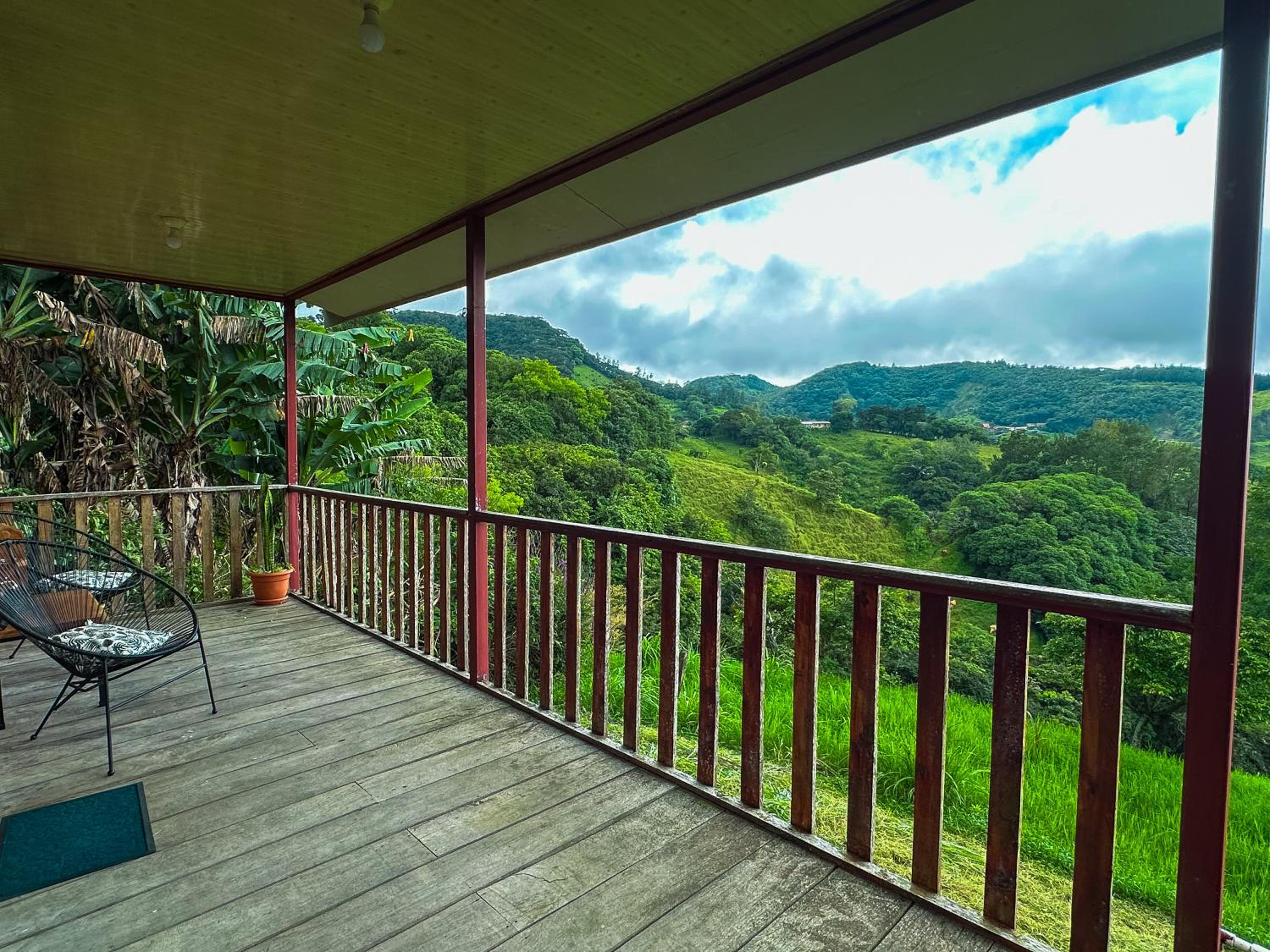 Finca Paraíso Monteverde Oceanview Farm Cabin